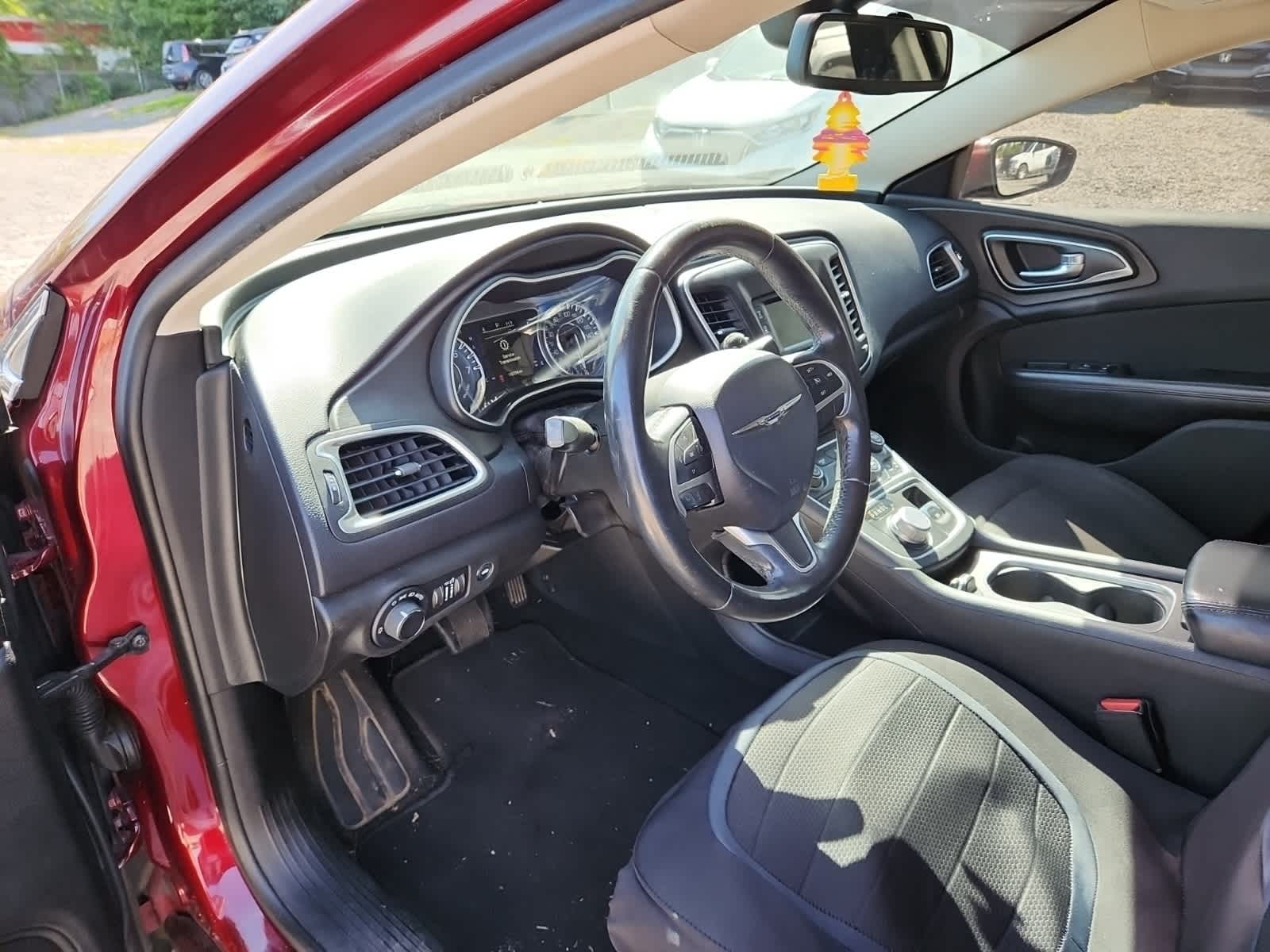 Thumbnail: 2015 Chrysler 200 - 13