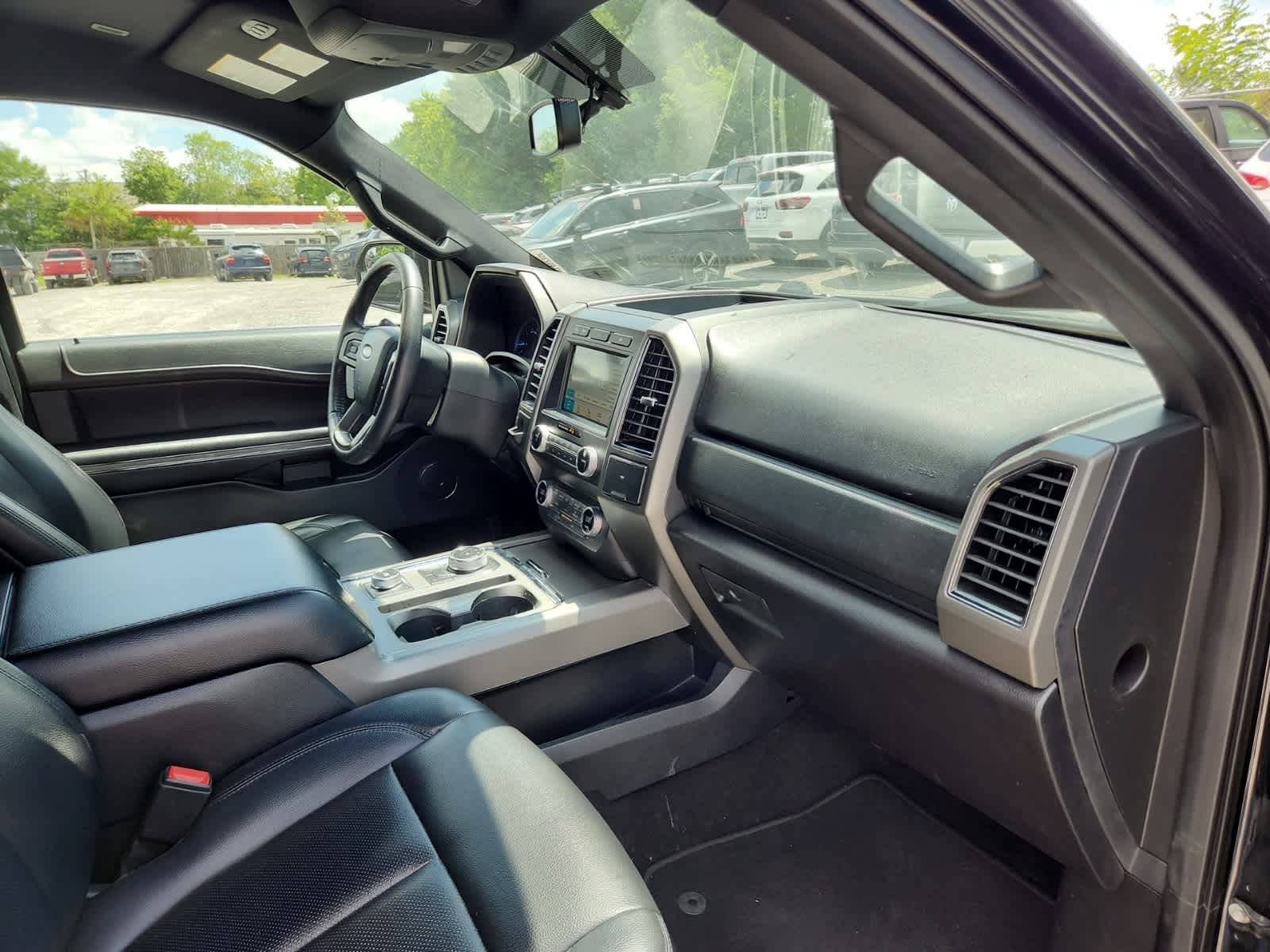 Thumbnail: 2019 Ford Expedition MAX - 17
