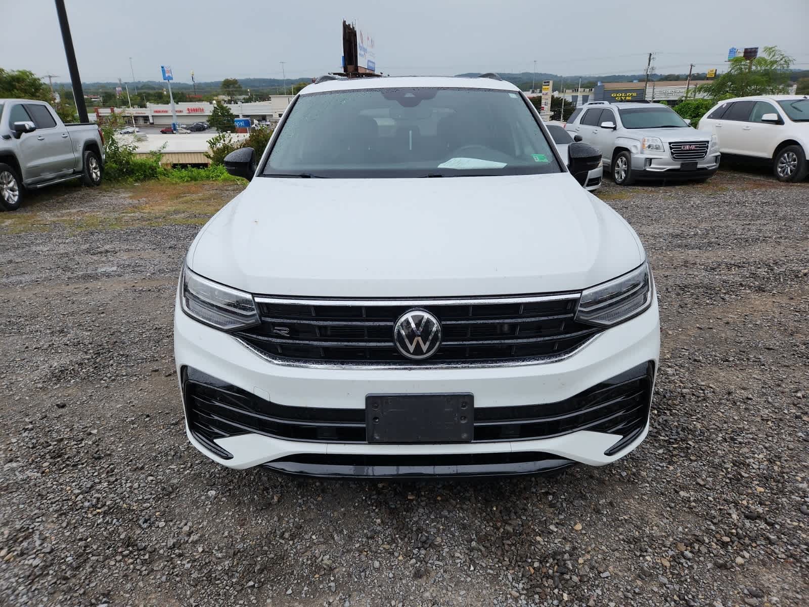 Thumbnail: 2022 Volkswagen Tiguan - 8