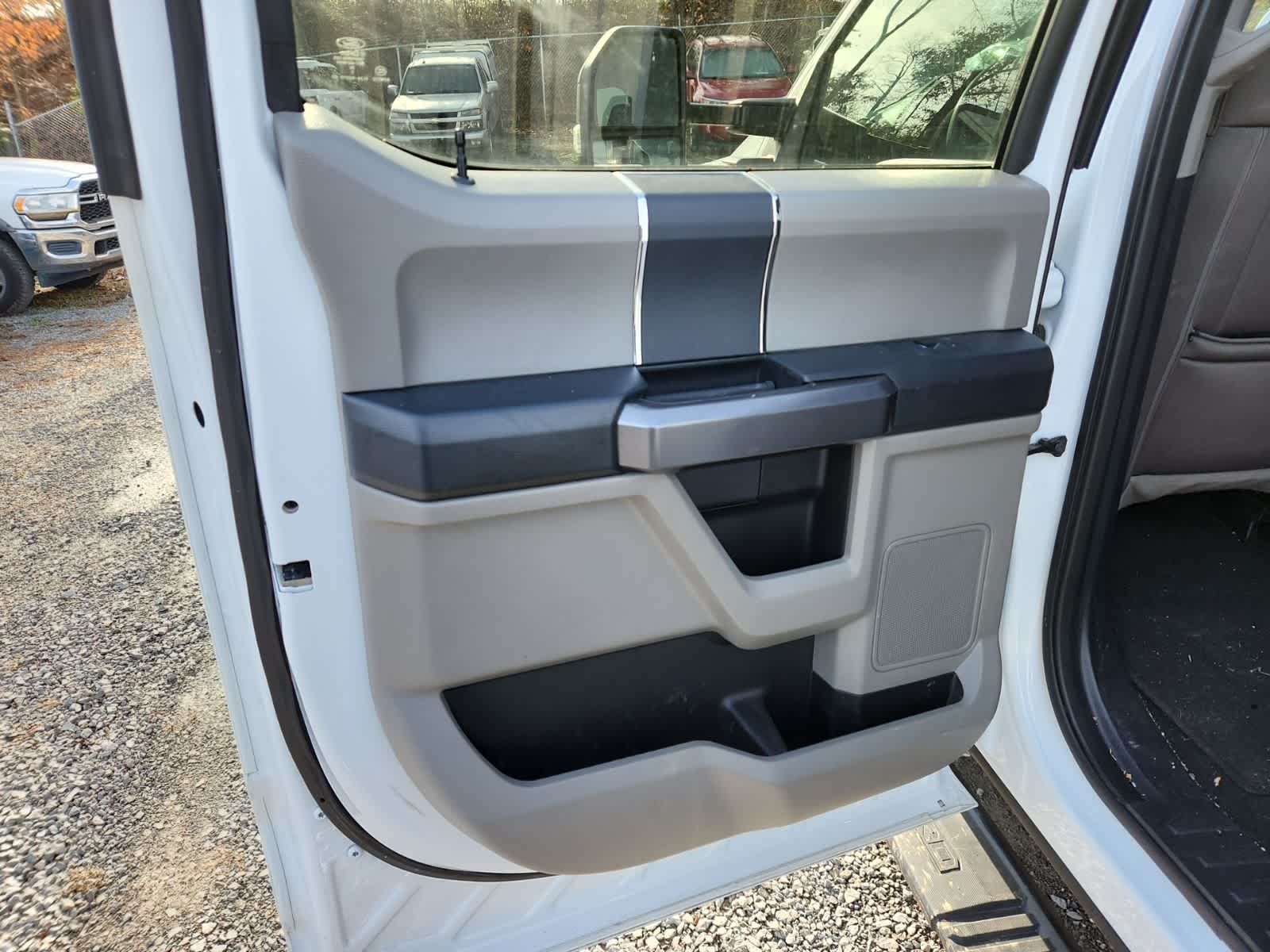 Thumbnail: 2022 Ford Econoline - 26