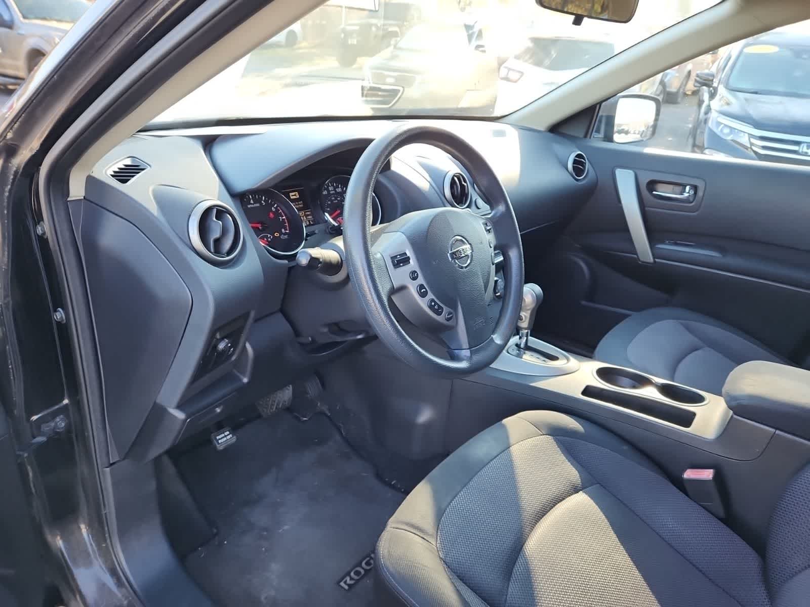 Thumbnail: 2011 Nissan Rogue - 13