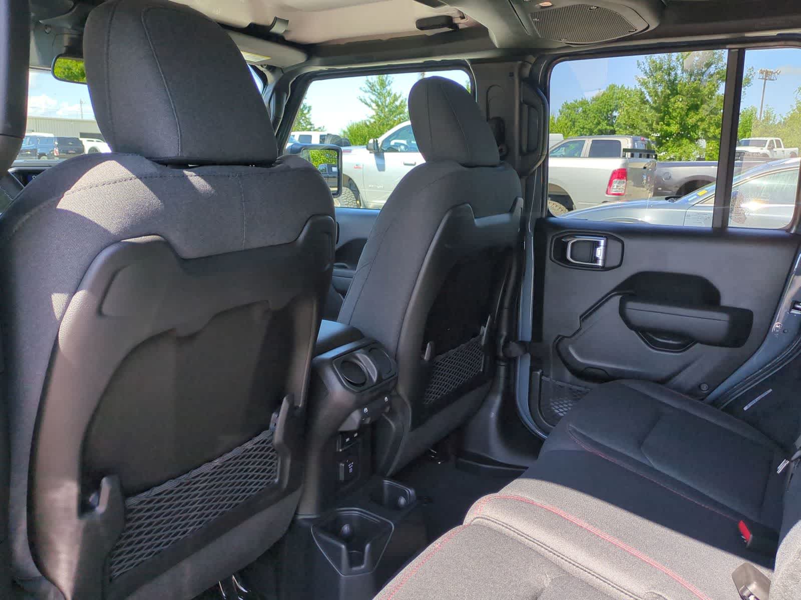 Thumbnail: 2025 Jeep Wrangler - 18