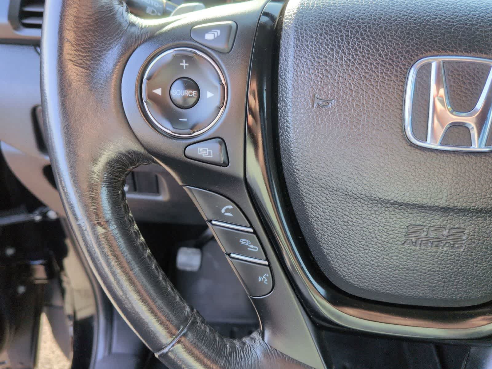 Thumbnail: 2018 Honda Pilot - 23