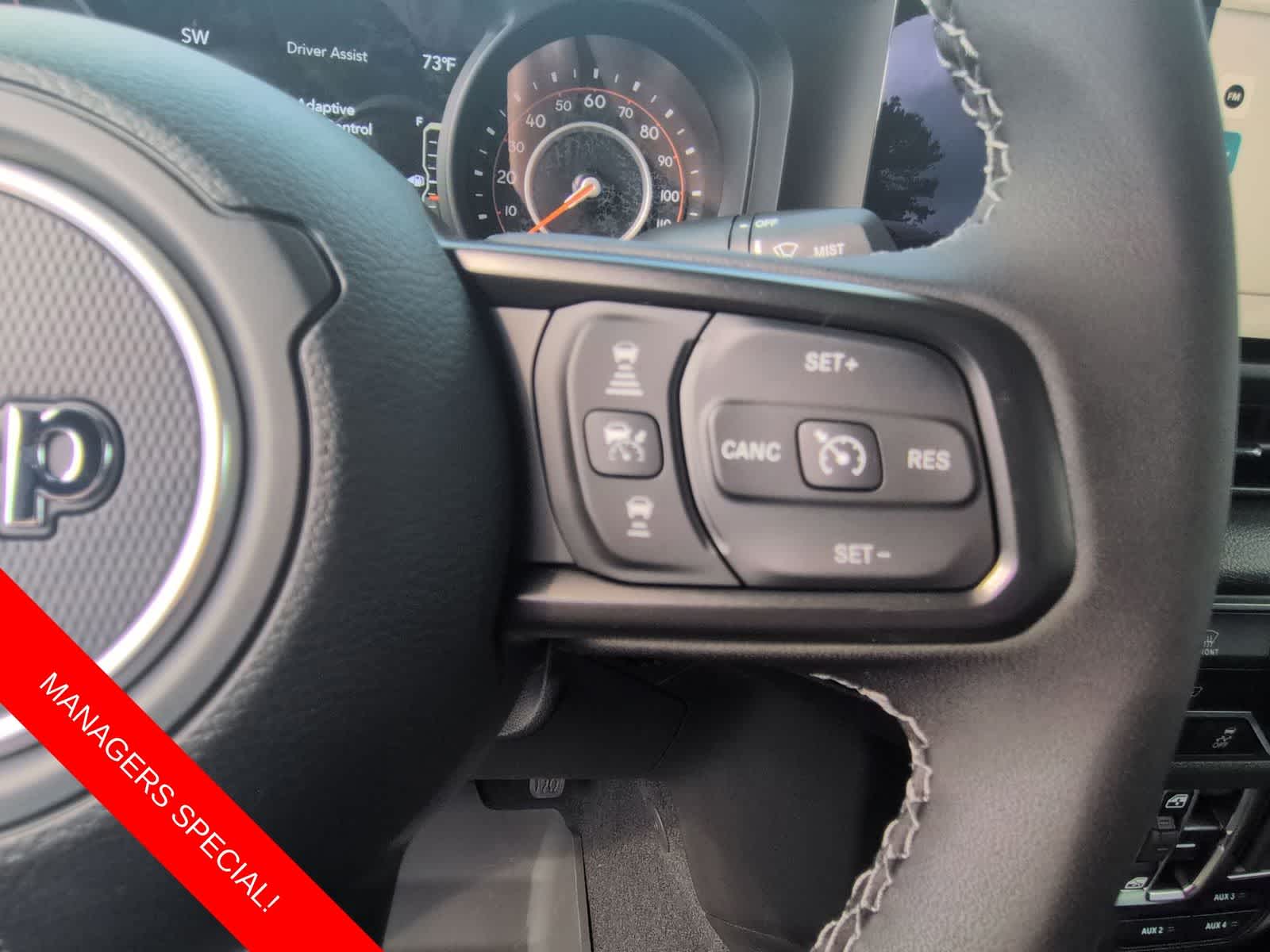 Thumbnail: 2025 Jeep Gladiator - 23