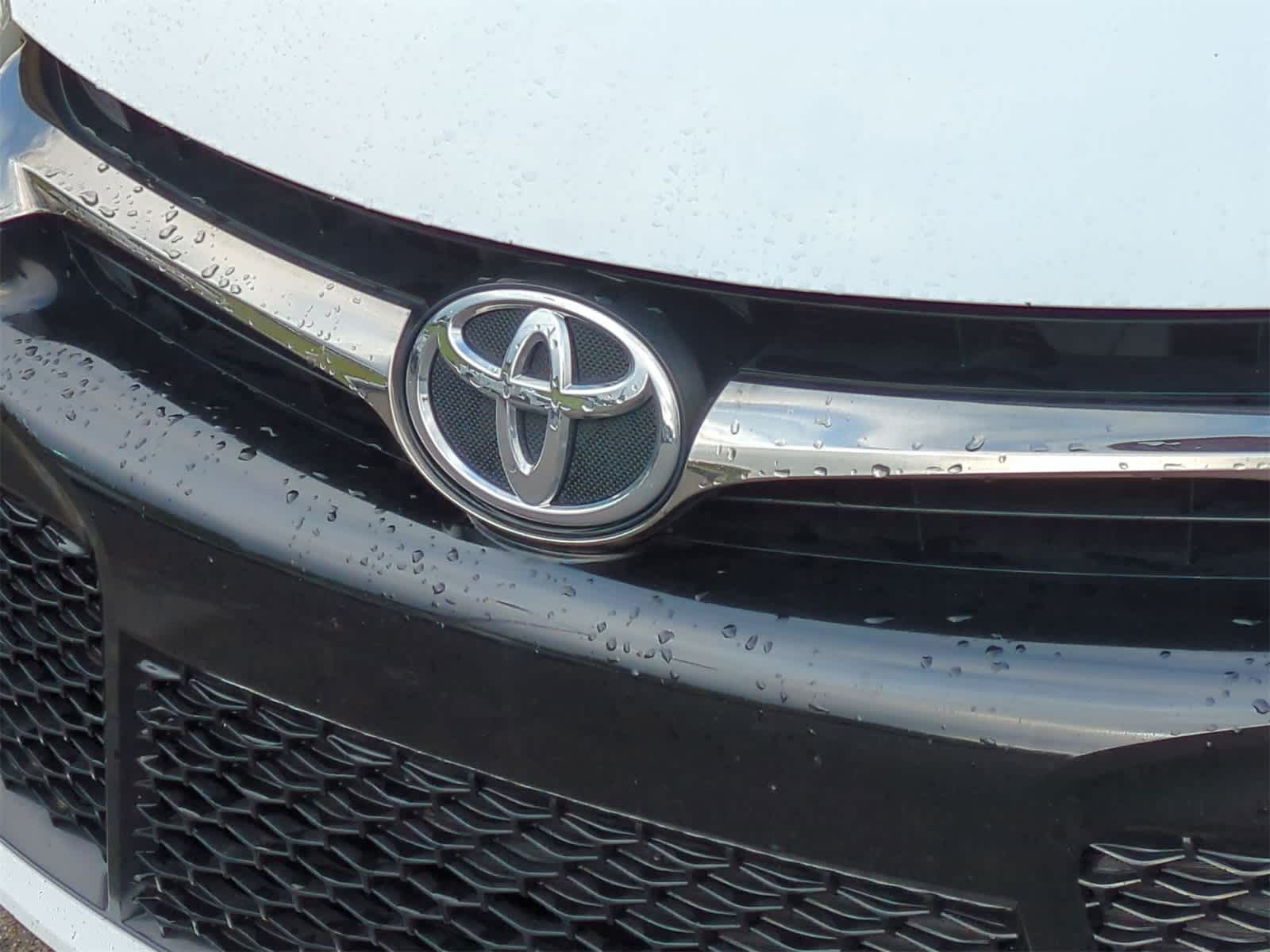 Thumbnail: 2017 Toyota Camry - 12