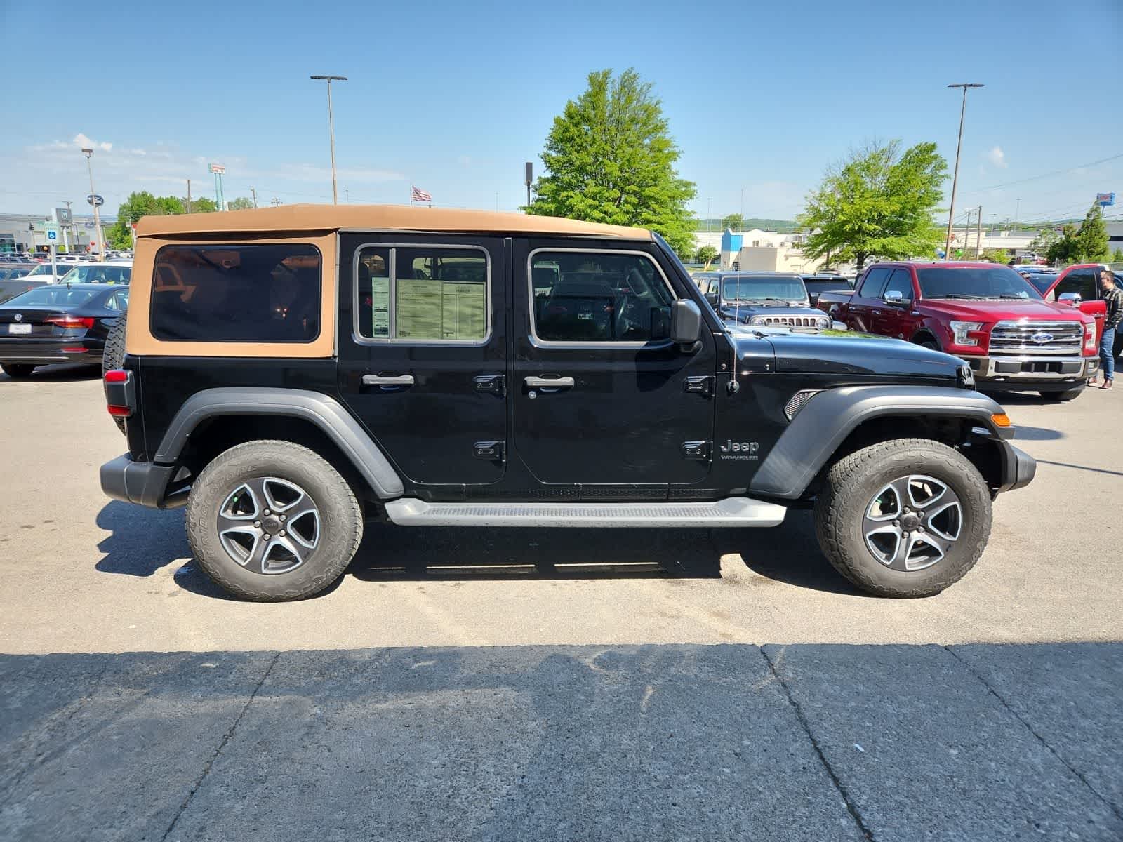 Thumbnail: 2020 Jeep Wrangler - 6