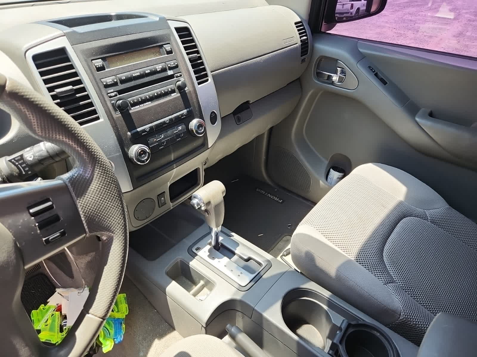 Thumbnail: 2012 Nissan Frontier - 11