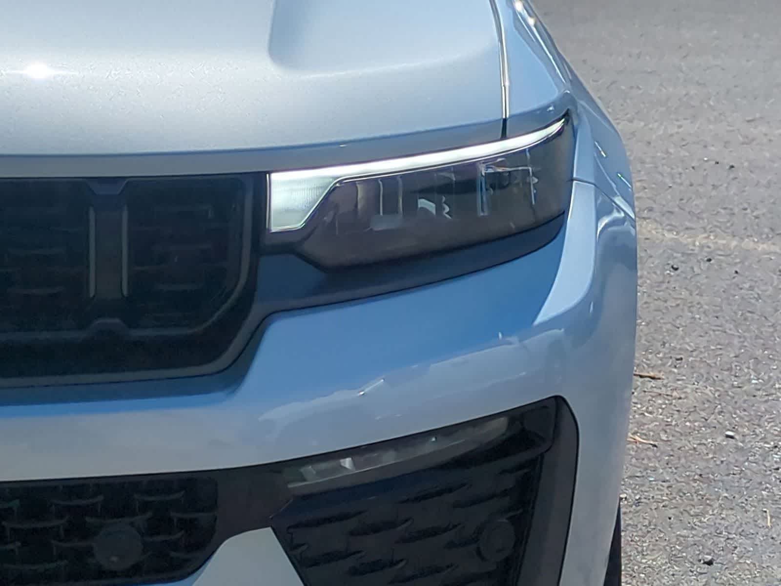 Thumbnail: 2026 Jeep Grand Cherokee - 11