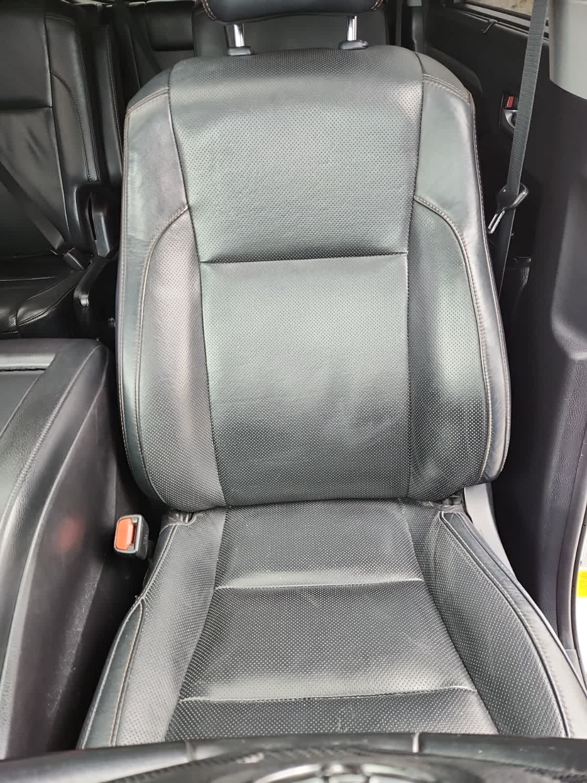 Thumbnail: 2019 Toyota Highlander - 14