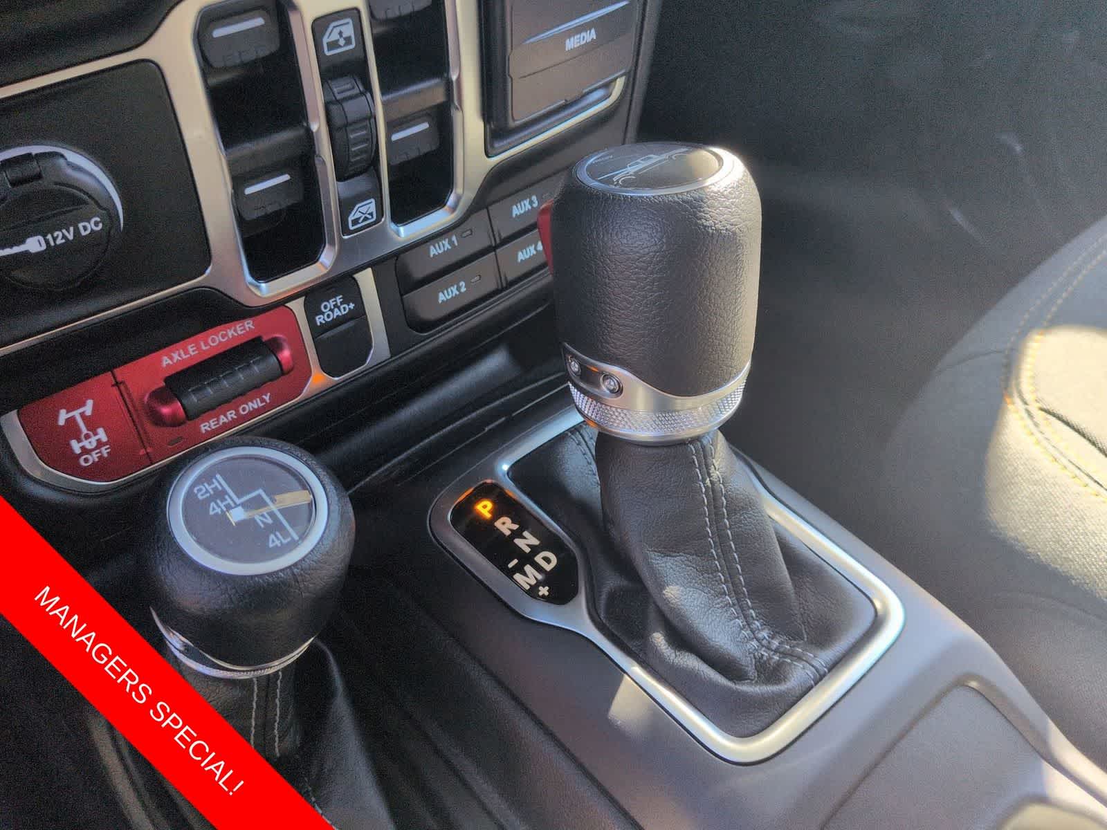 Thumbnail: 2025 Jeep Gladiator - 32