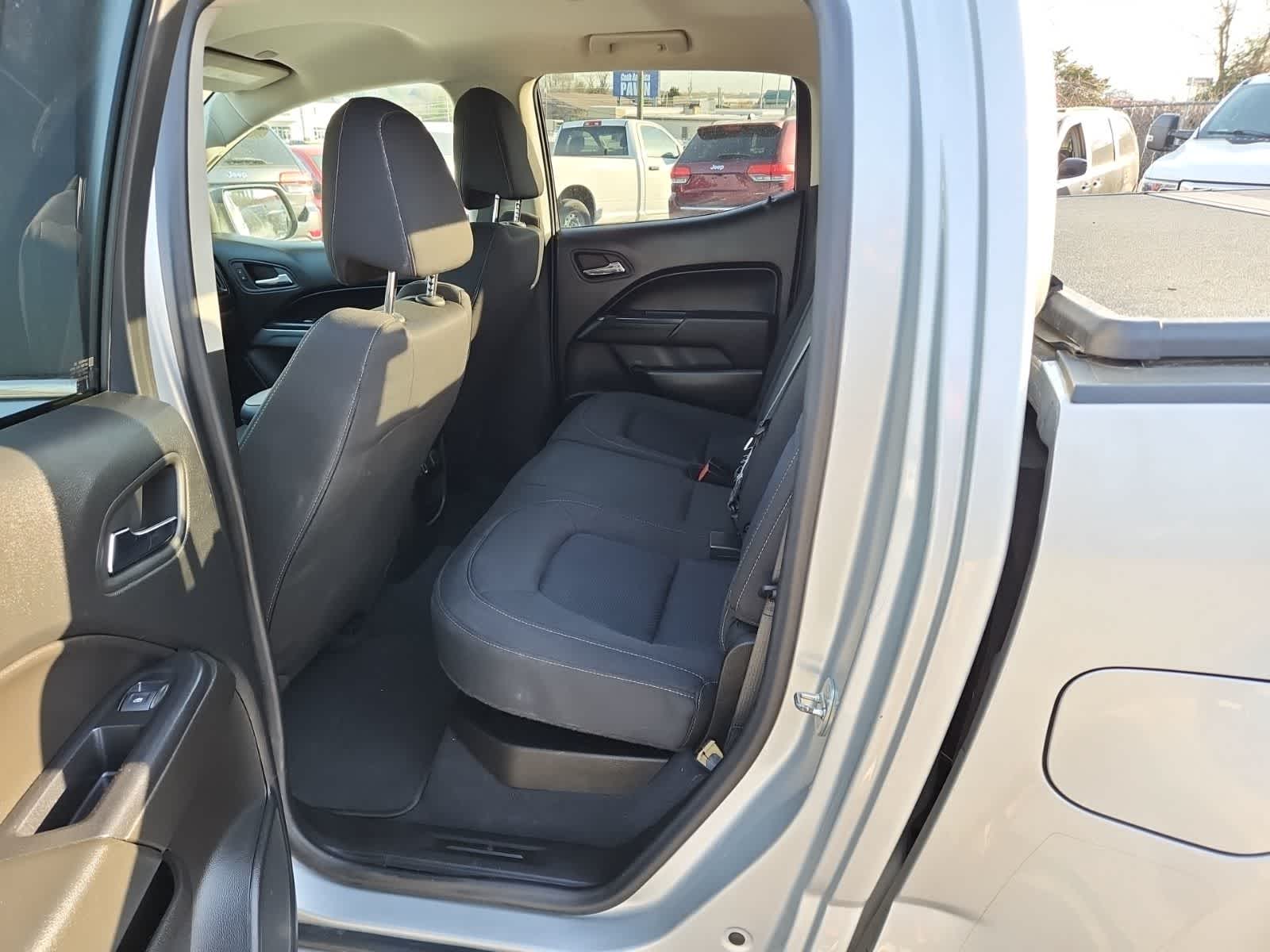 Thumbnail: 2020 Chevrolet Colorado - 26