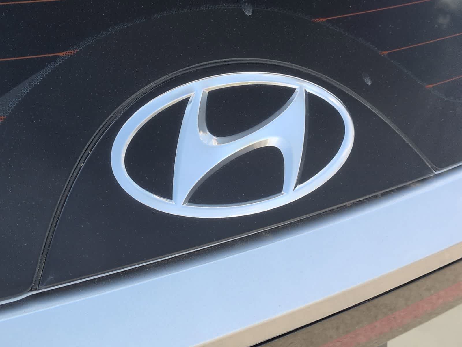 Thumbnail: 2022 Hyundai Tucson - 12