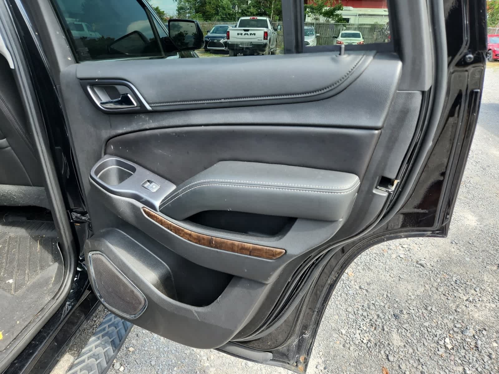 Thumbnail: 2019 Chevrolet Tahoe - 24