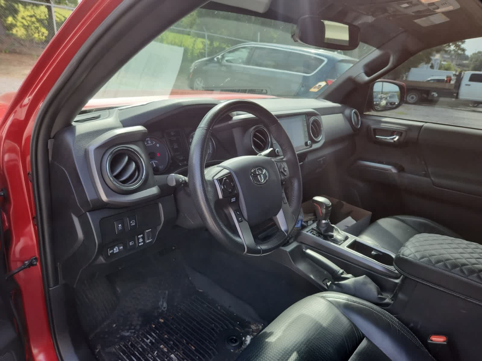 Thumbnail: 2020 Toyota Tacoma - 15
