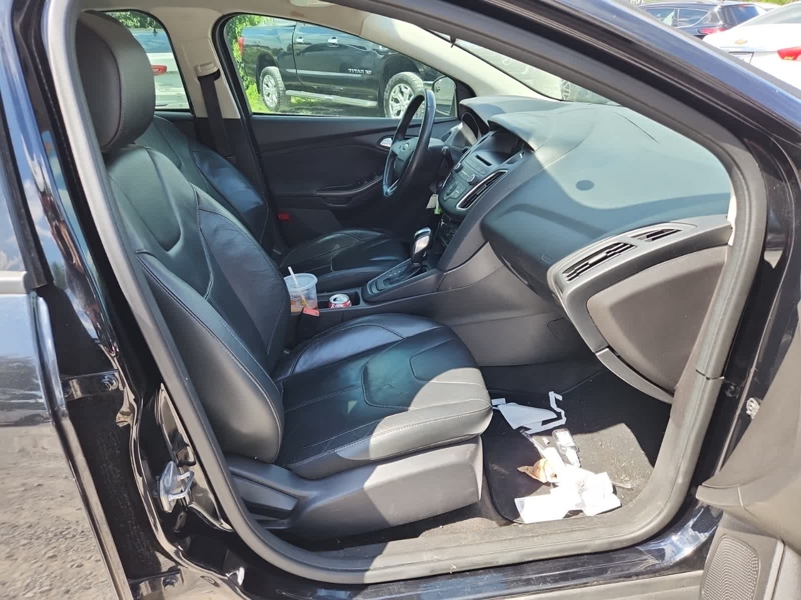 Thumbnail: 2016 Ford Focus - 21