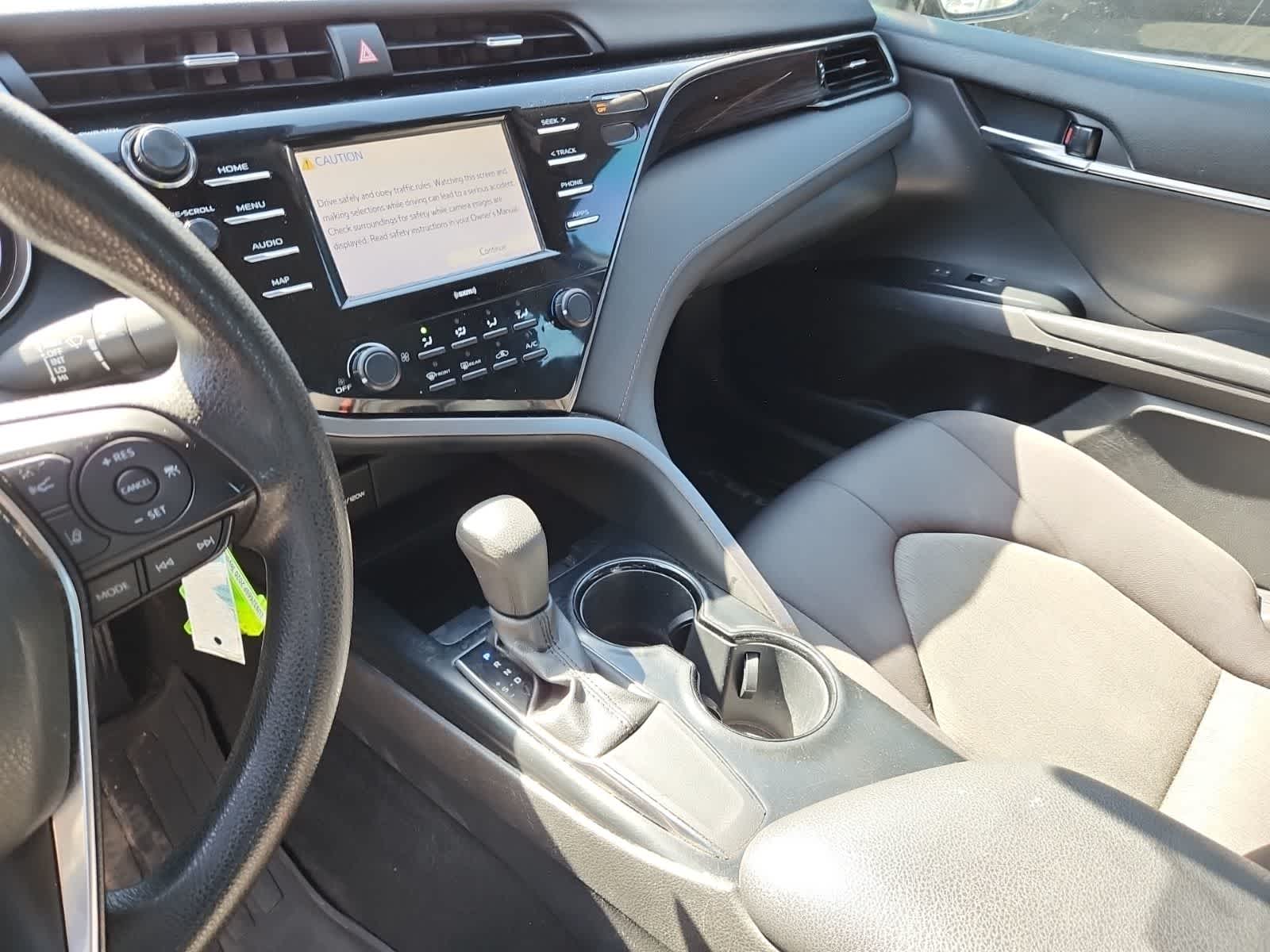 Thumbnail: 2020 Toyota Camry - 10