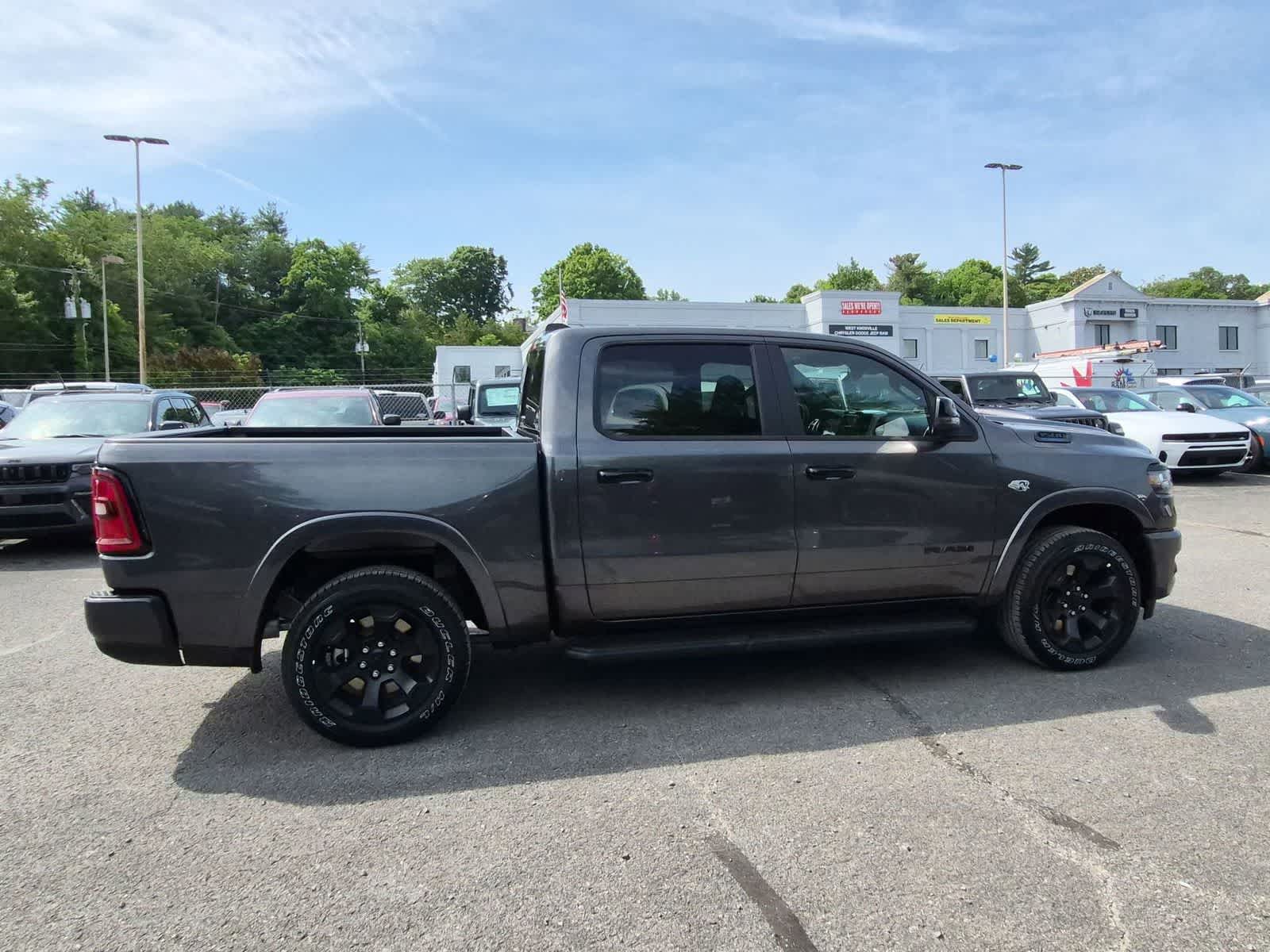 Thumbnail: 2026 RAM 1500 - 9