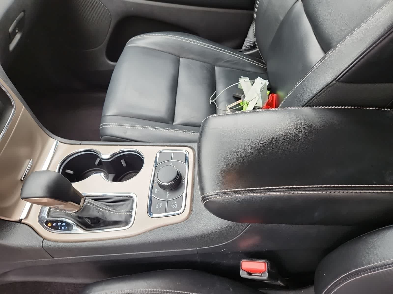 Thumbnail: 2017 Jeep Grand Cherokee - 11