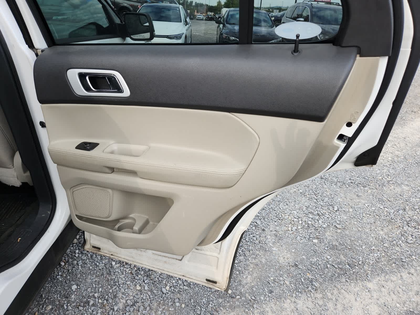 Thumbnail: 2012 Ford Explorer - 24