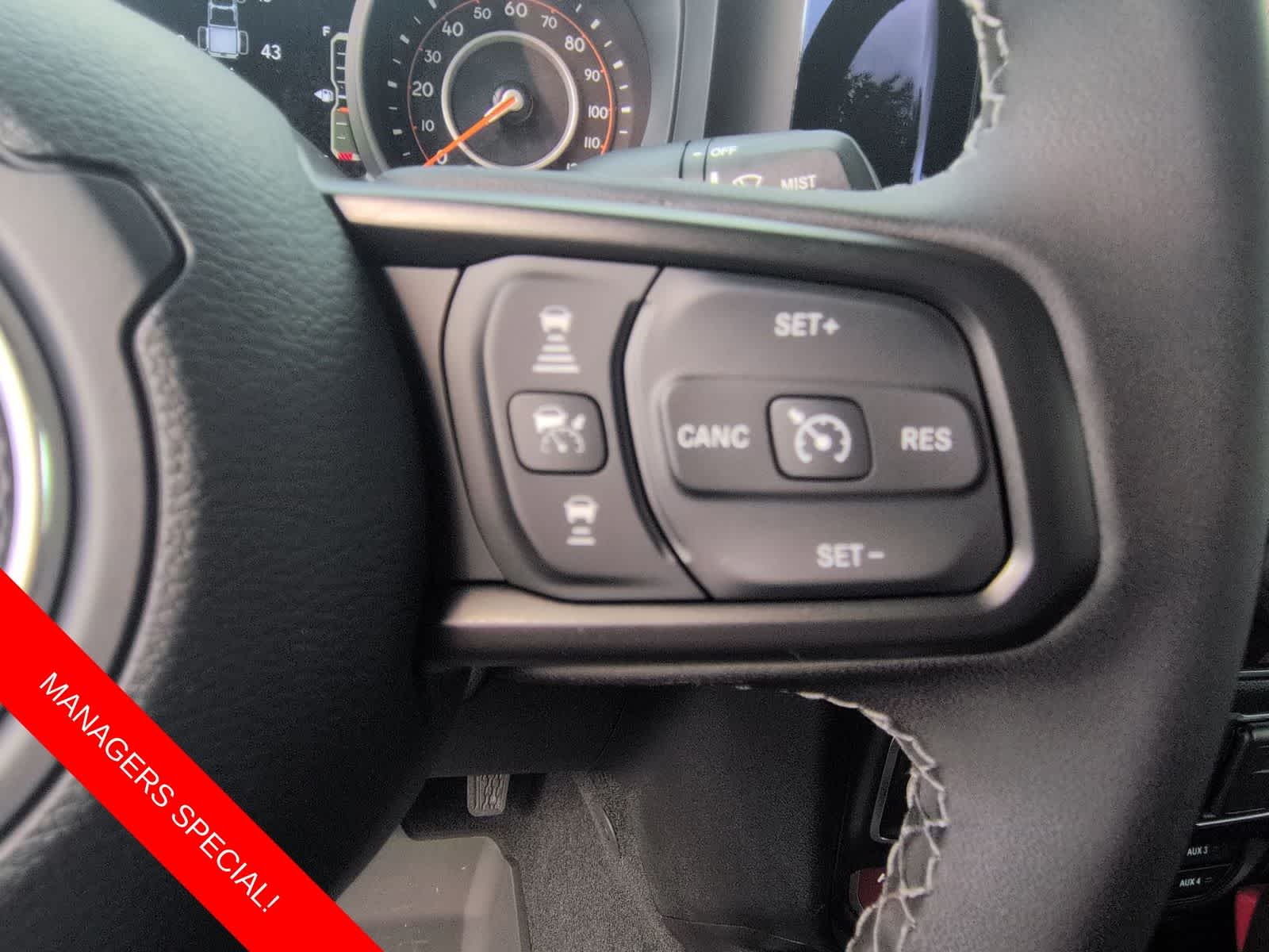 Thumbnail: 2025 Jeep Gladiator - 23