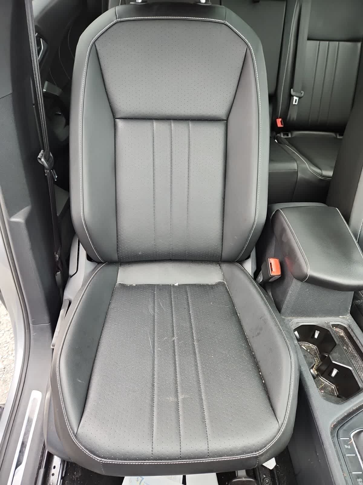 Thumbnail: 2022 Volkswagen Tiguan - 18