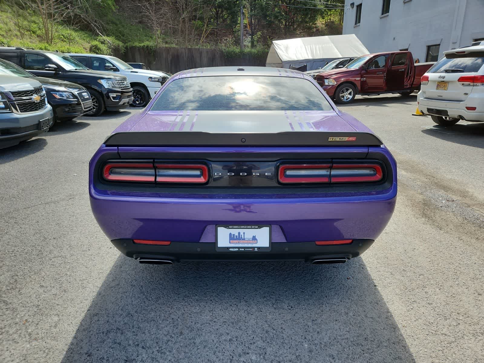 Thumbnail: 2016 Dodge Challenger - 4