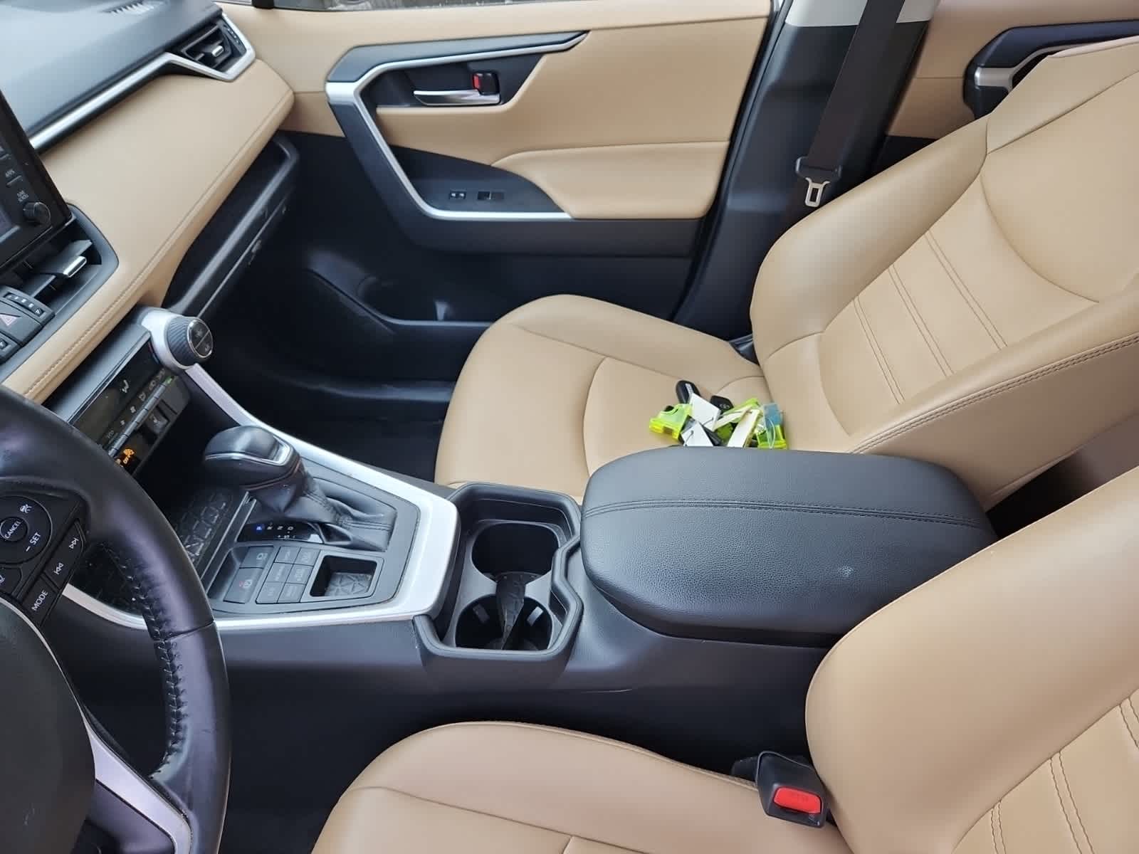 Thumbnail: 2019 Toyota RAV4 - 11