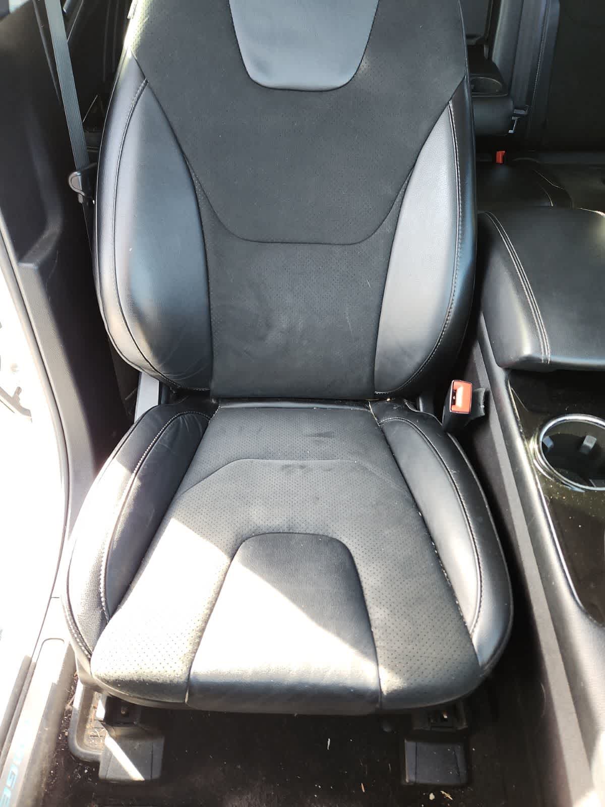 Thumbnail: 2016 Ford Edge - 18