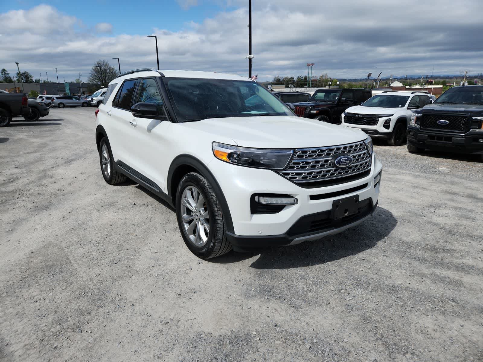 Thumbnail: 2020 Ford Explorer - 10