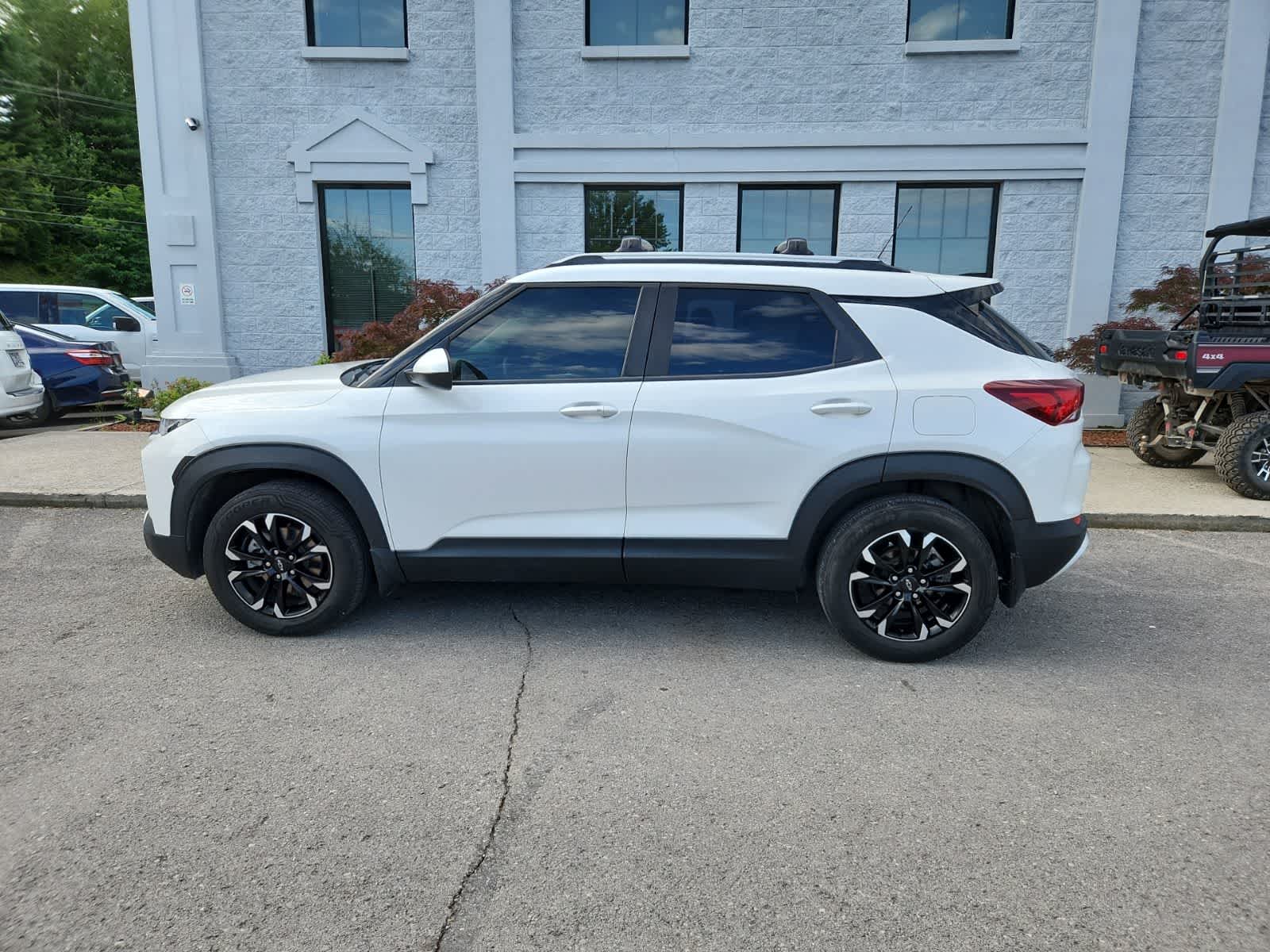 Thumbnail: 2021 Chevrolet TrailBlazer - 2