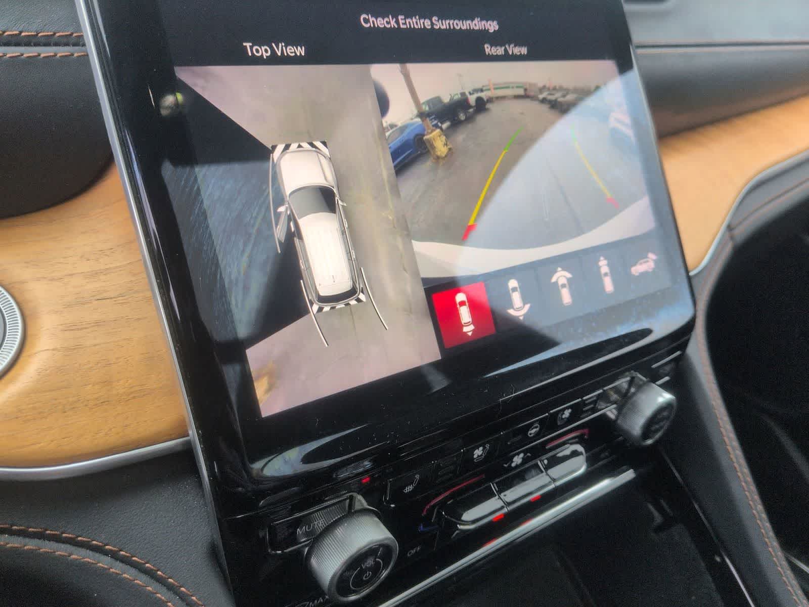 Thumbnail: 2021 Jeep Grand Cherokee L - 29