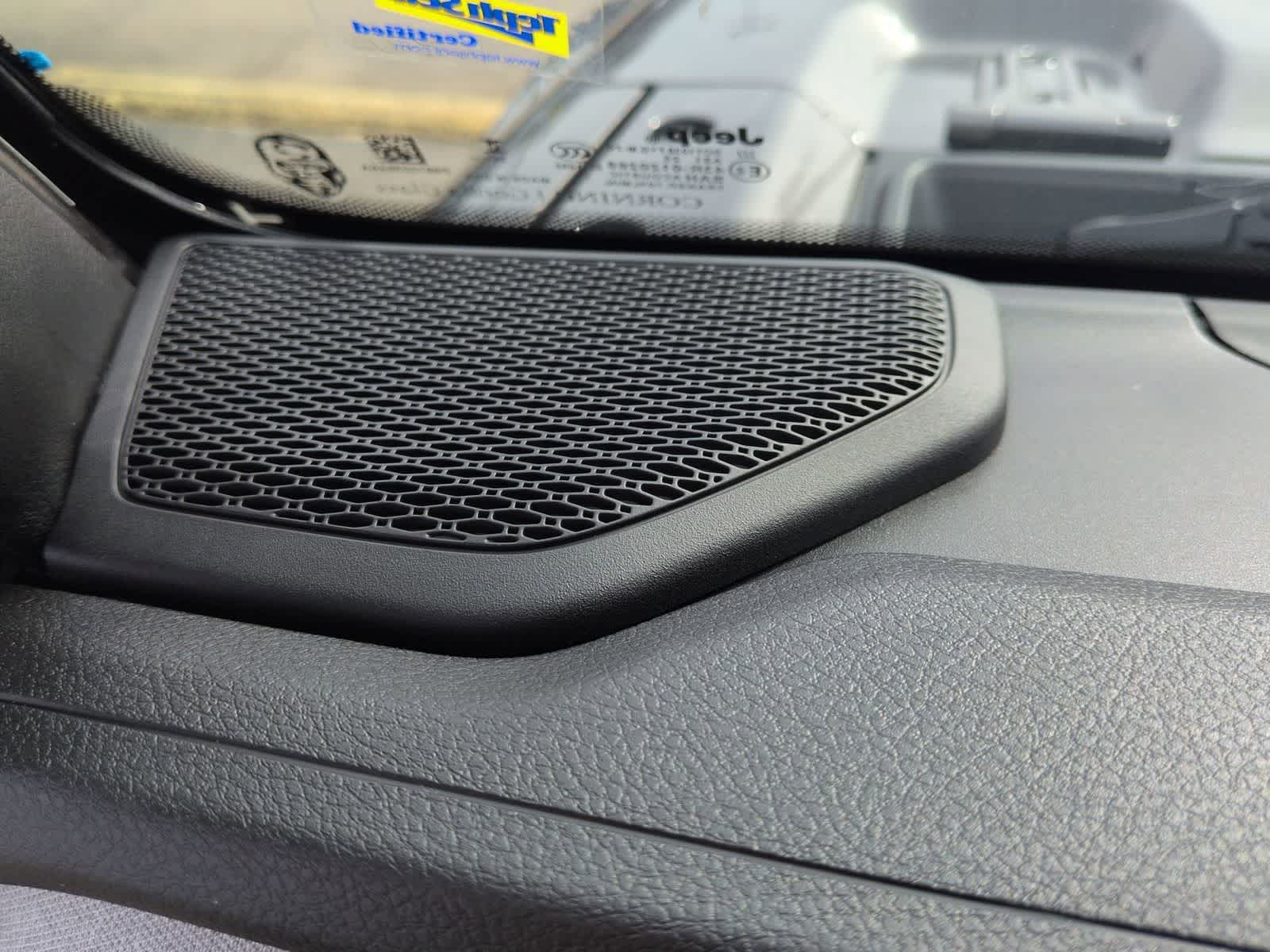 Thumbnail: 2026 Jeep Gladiator - 21