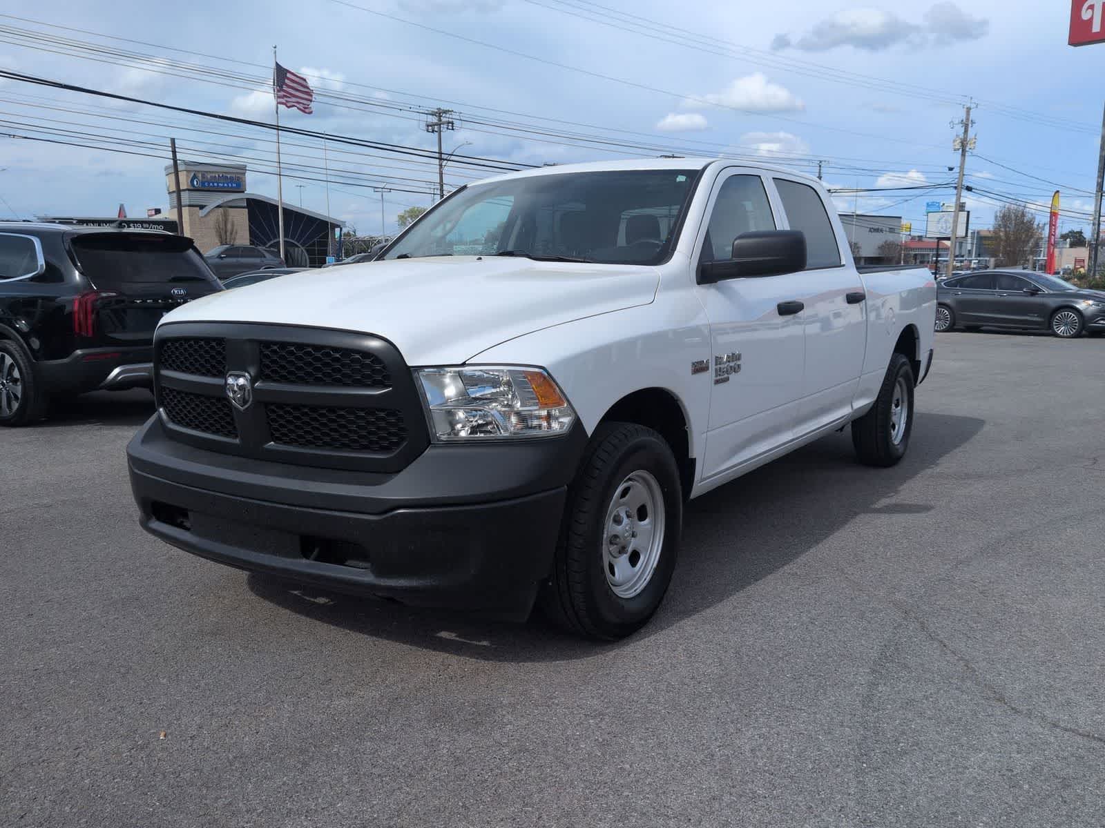 Thumbnail: 2022 RAM 1500 Classic - 4