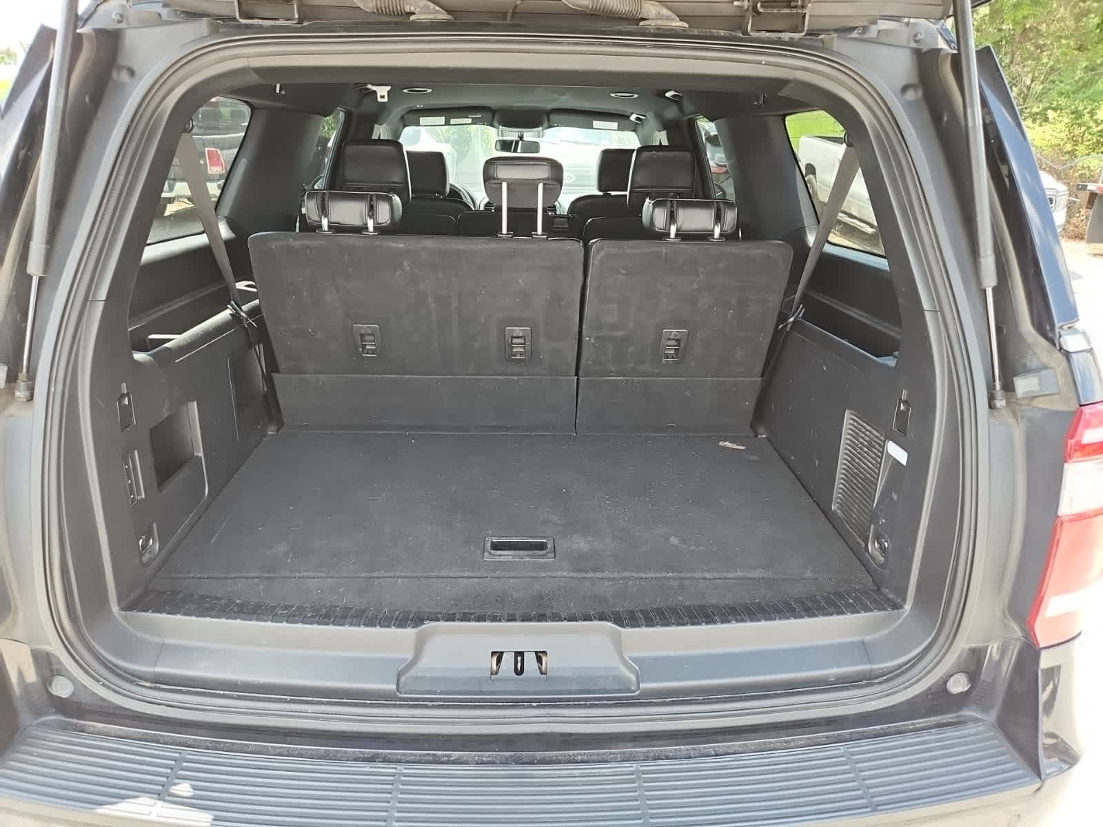 Thumbnail: 2019 Ford Expedition MAX - 25