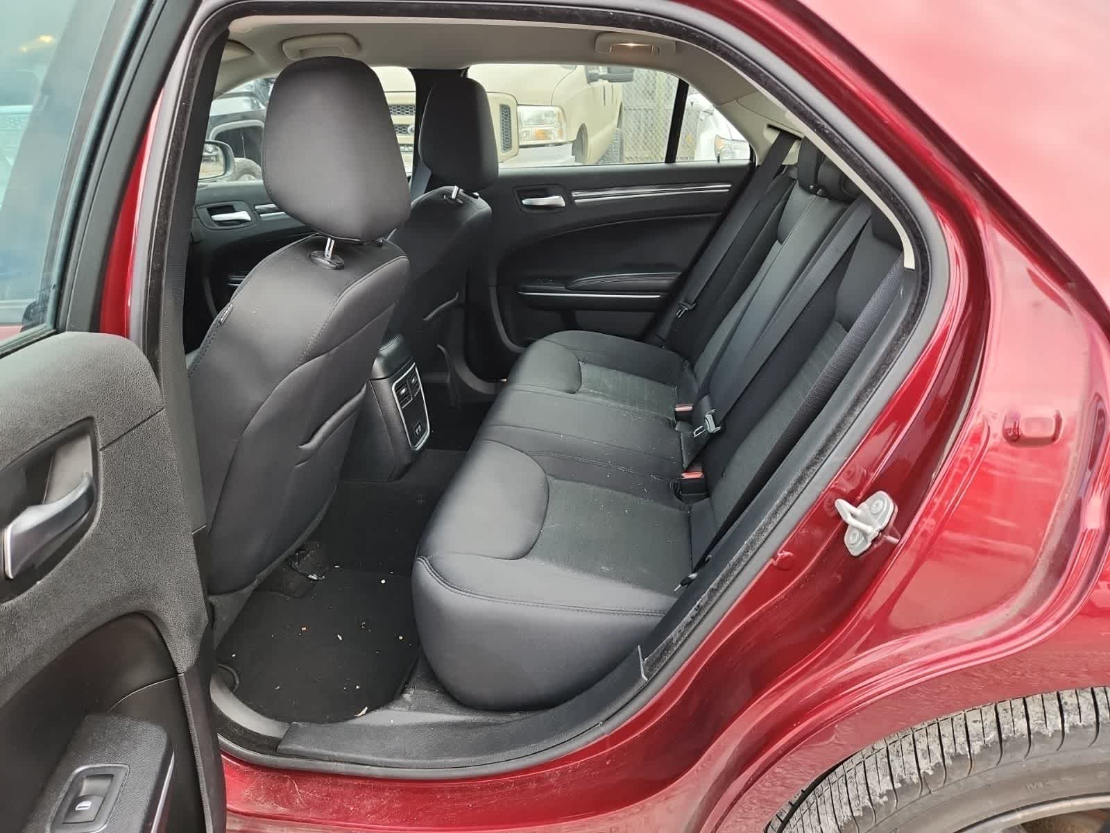 Thumbnail: 2021 Chrysler 300 - 25