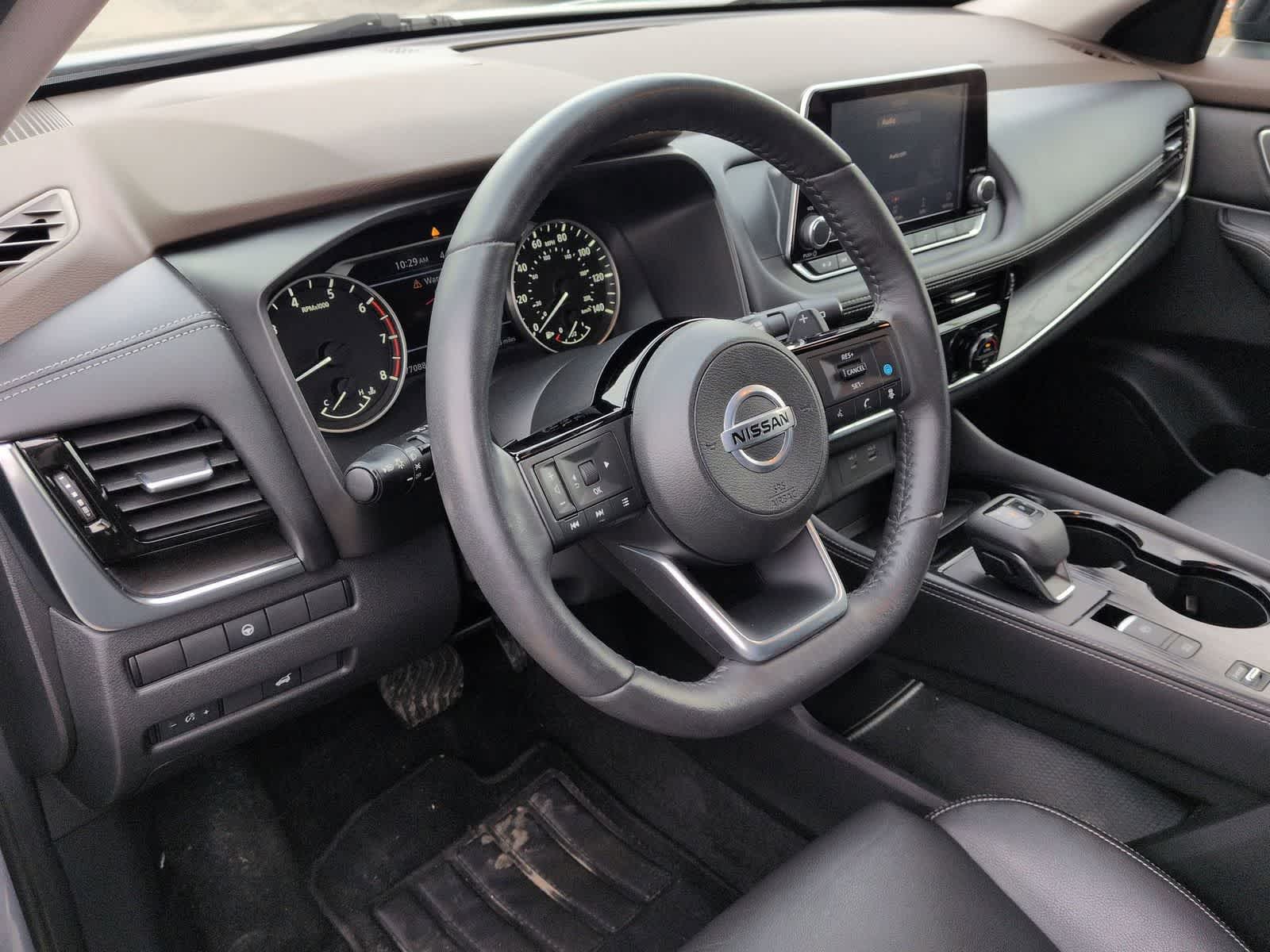 Thumbnail: 2021 Nissan Rogue - 10