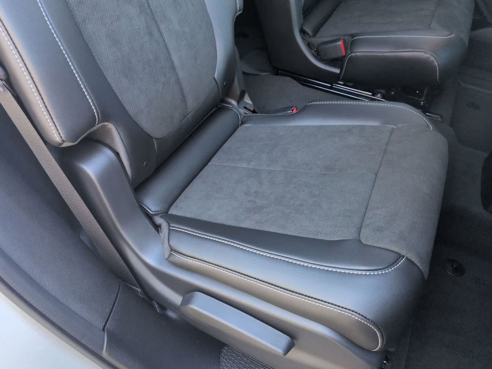 Thumbnail: 2025 Jeep Grand Cherokee L - 19