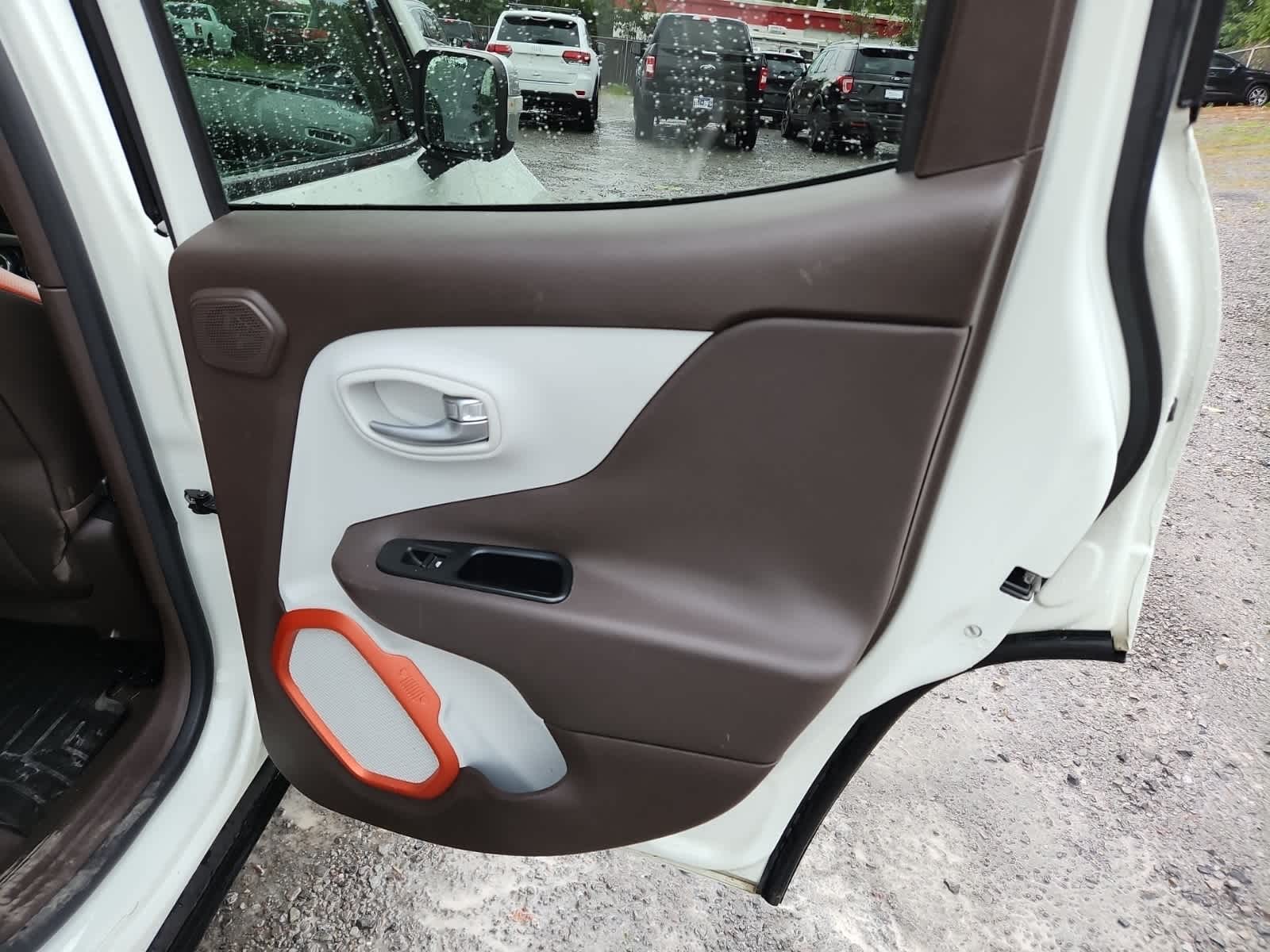 Thumbnail: 2015 Jeep Renegade - 24
