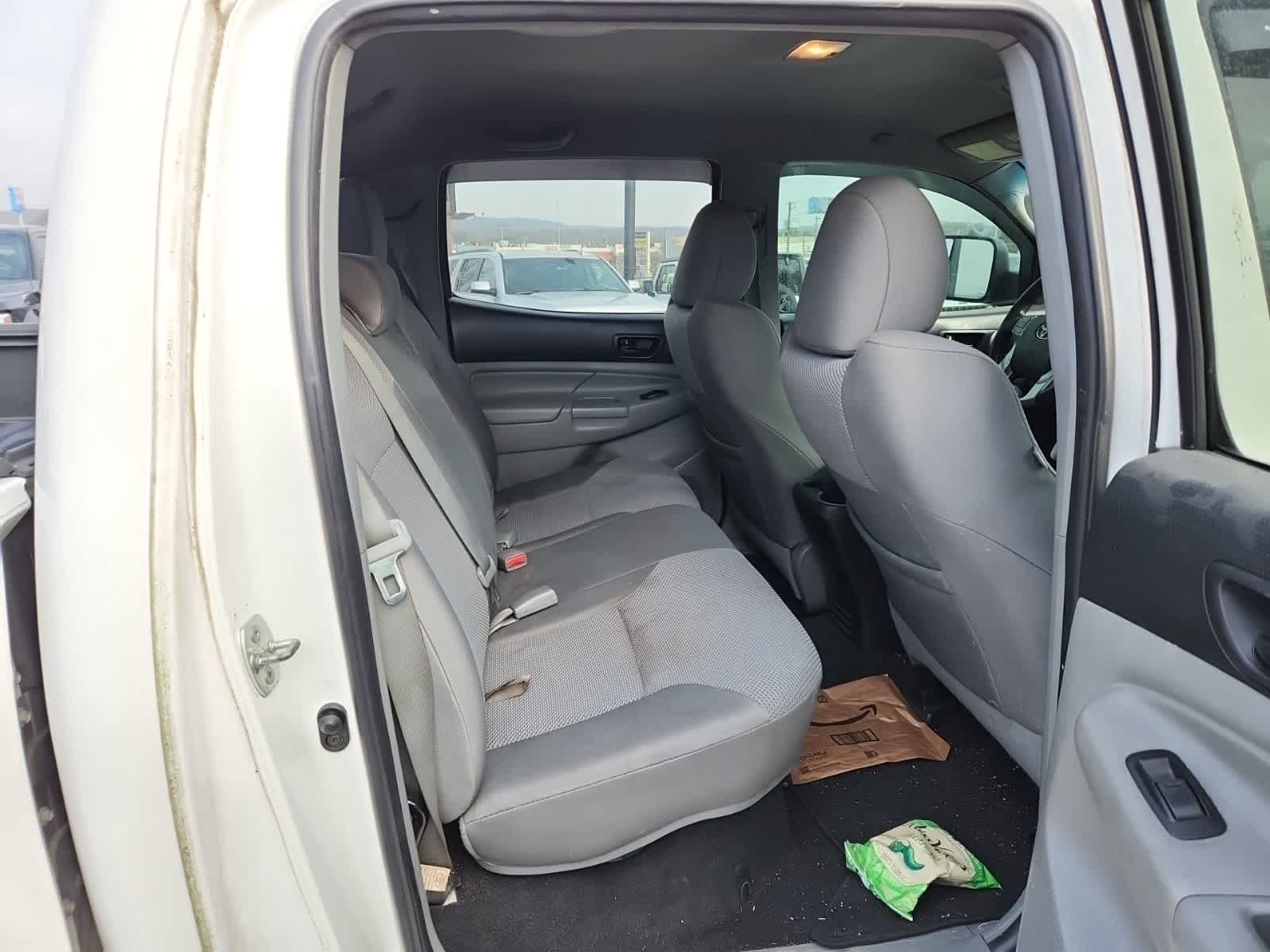 Thumbnail: 2012 Toyota Tacoma - 23