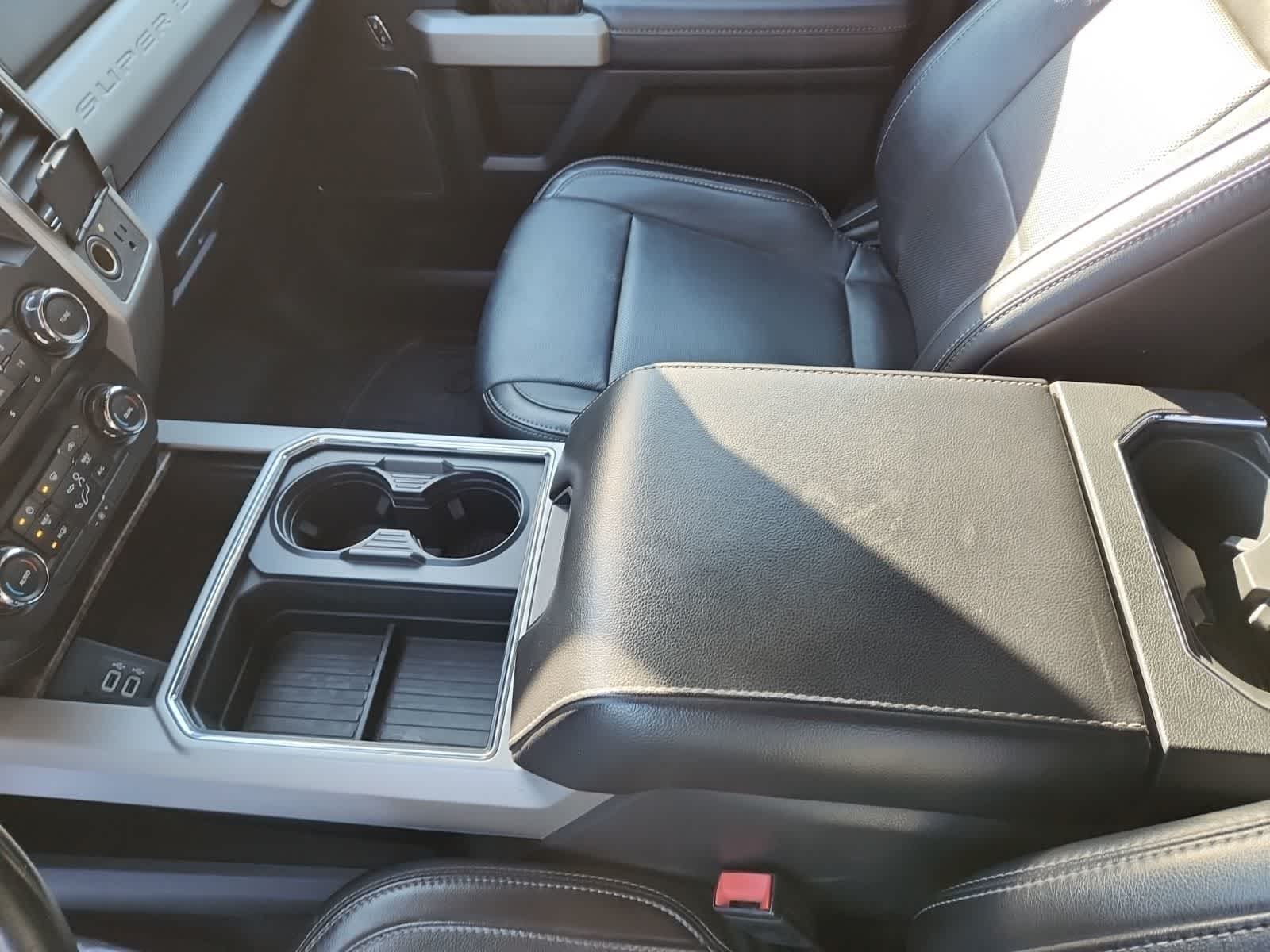 Thumbnail: 2019 Ford Econoline - 11