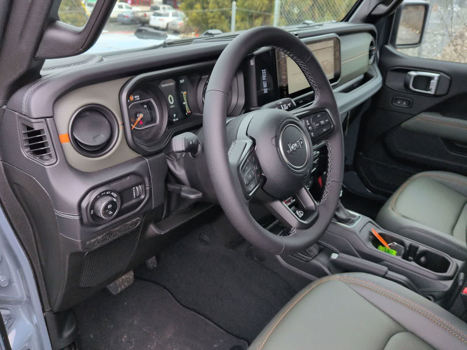 Thumbnail: 2026 Jeep Gladiator - 10