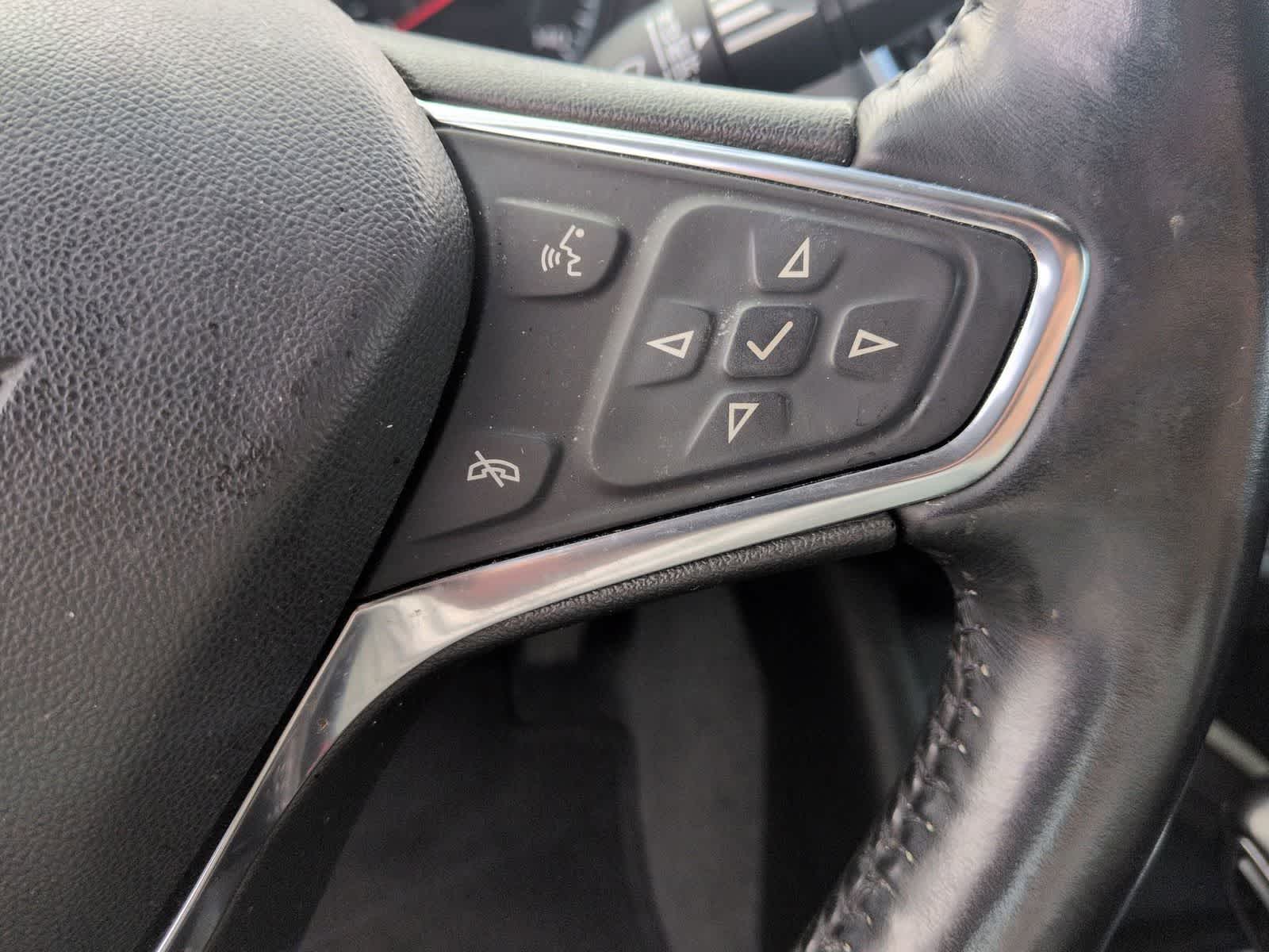 Thumbnail: 2021 Chevrolet Malibu - 23