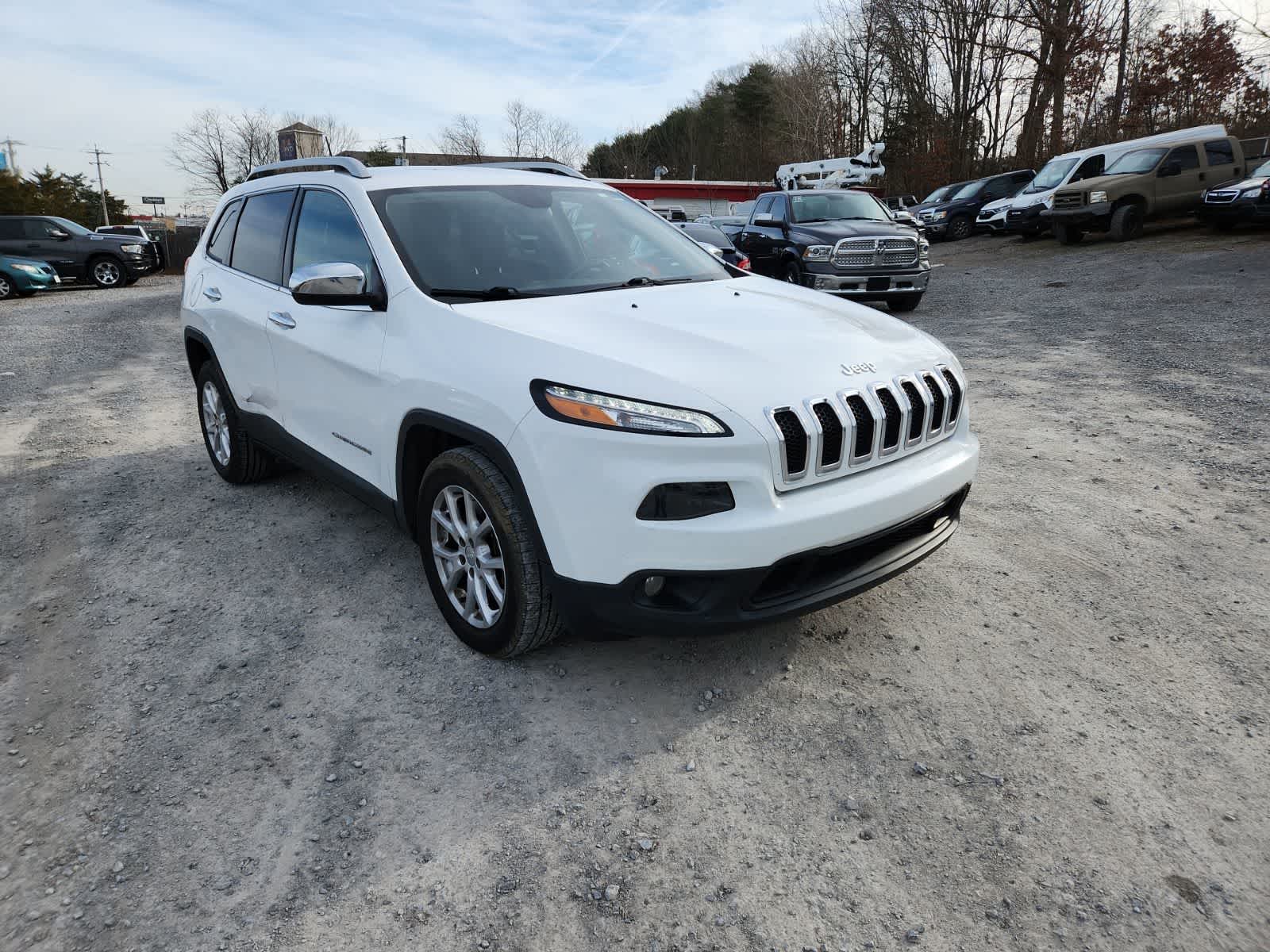 Thumbnail: 2018 Jeep Cherokee - 7