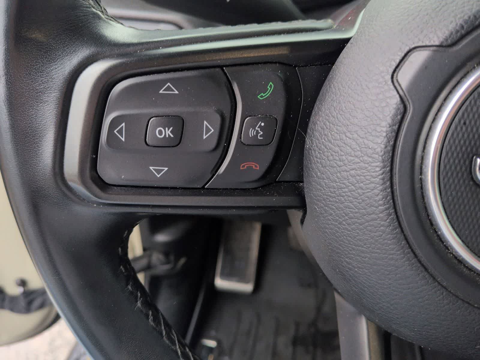 Thumbnail: 2020 Jeep Gladiator - 22