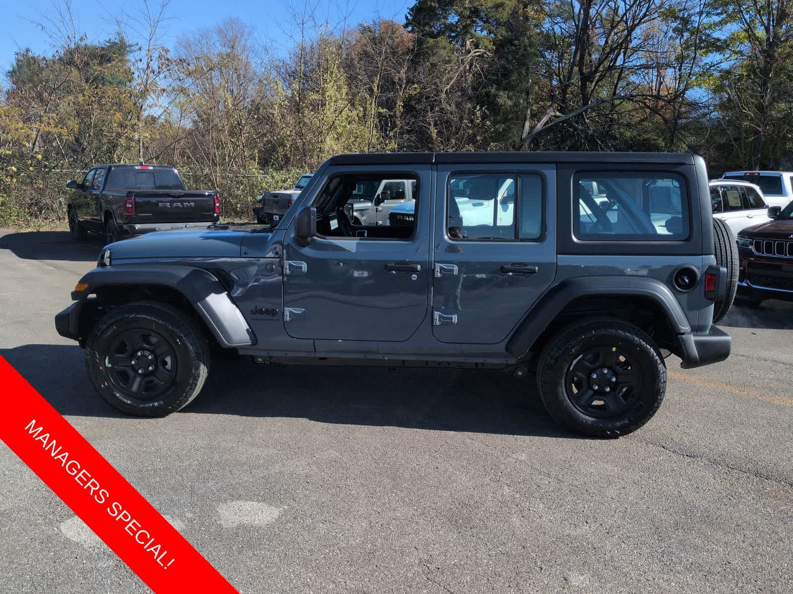 Thumbnail: 2026 Jeep Wrangler - 5