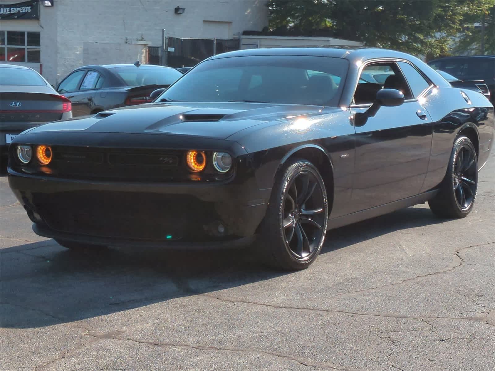 Thumbnail: 2016 Dodge Challenger - 4