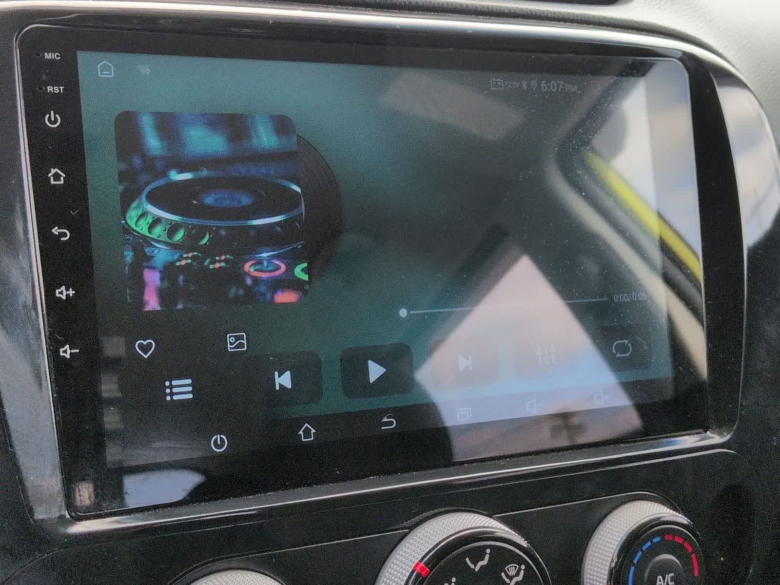 Thumbnail: 2018 Kia Soul - 25