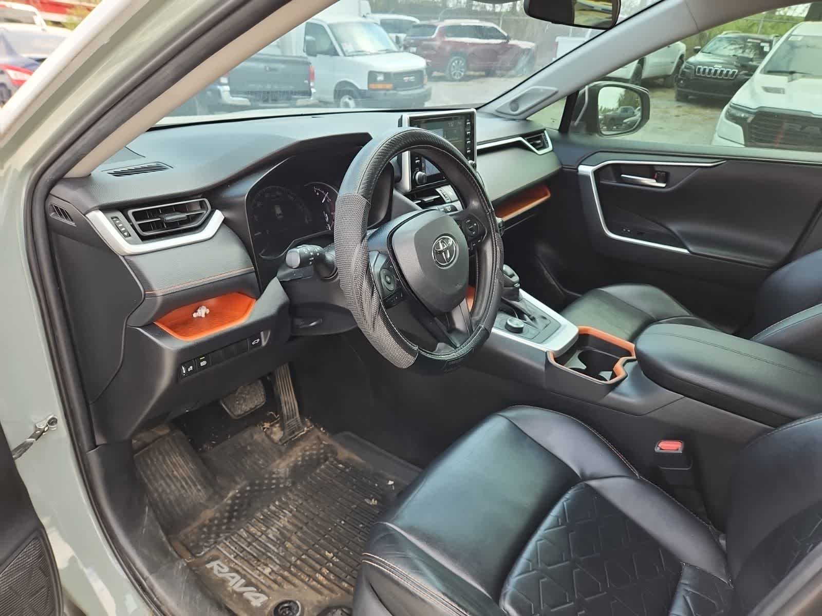 Thumbnail: 2019 Toyota RAV4 - 13