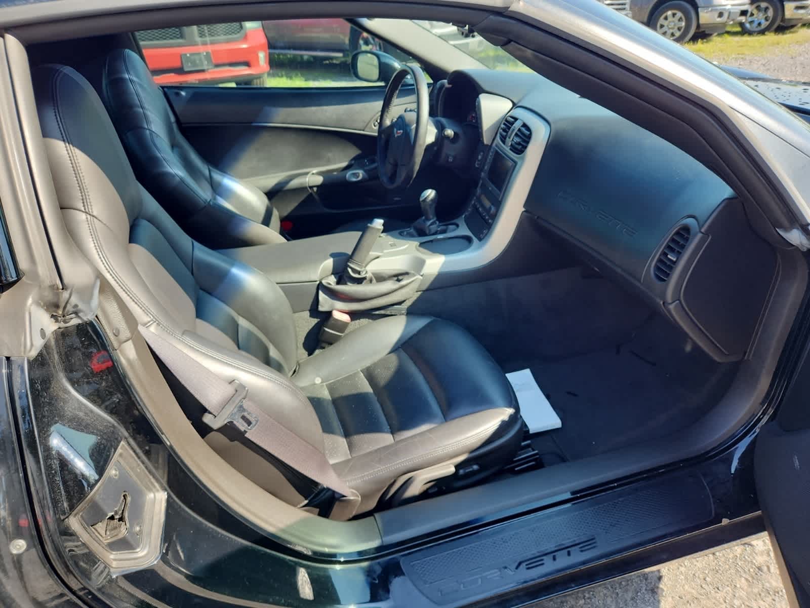 Thumbnail: 2005 Chevrolet Corvette - 21