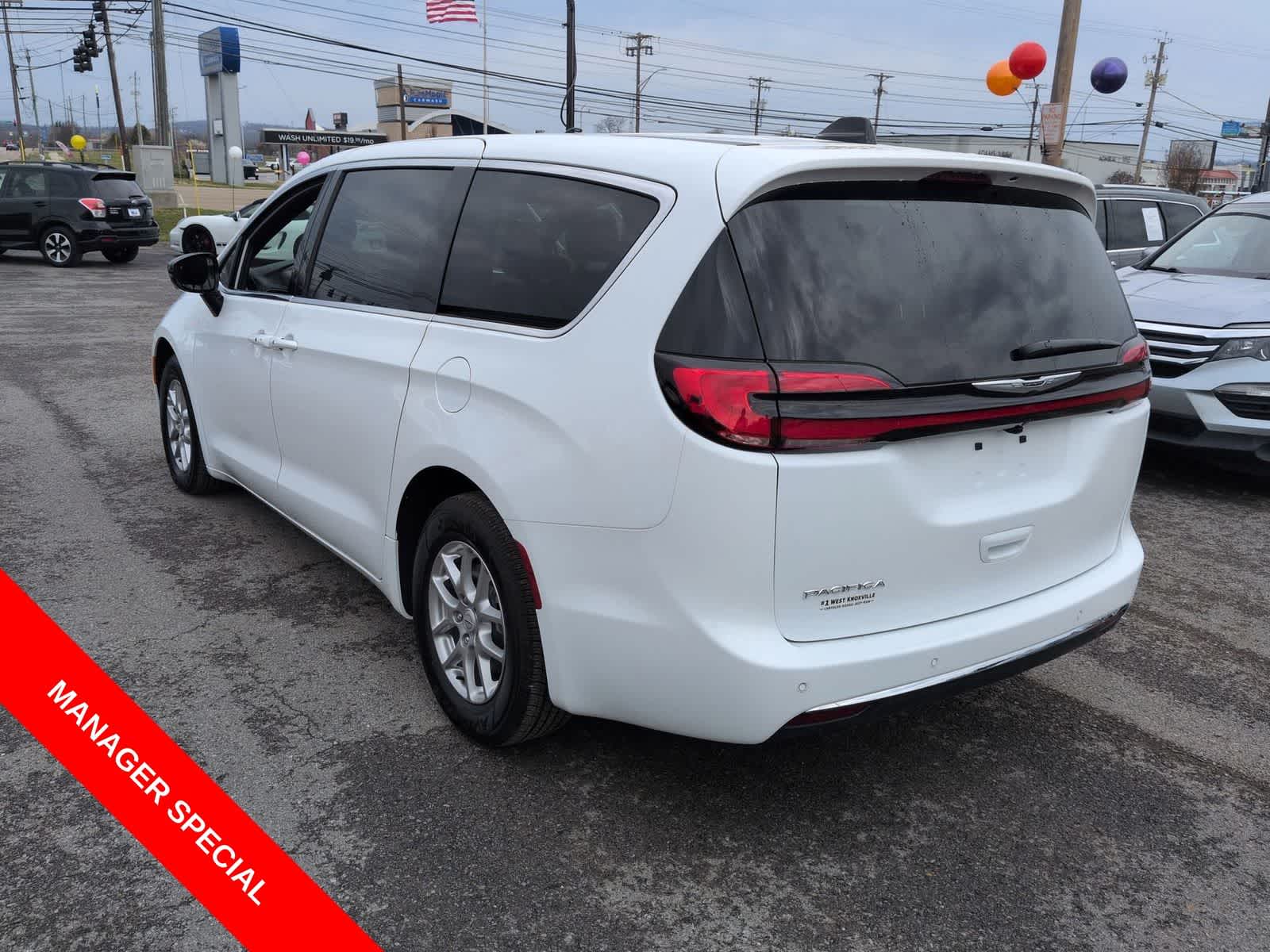 Thumbnail: 2026 Chrysler Pacifica - 6